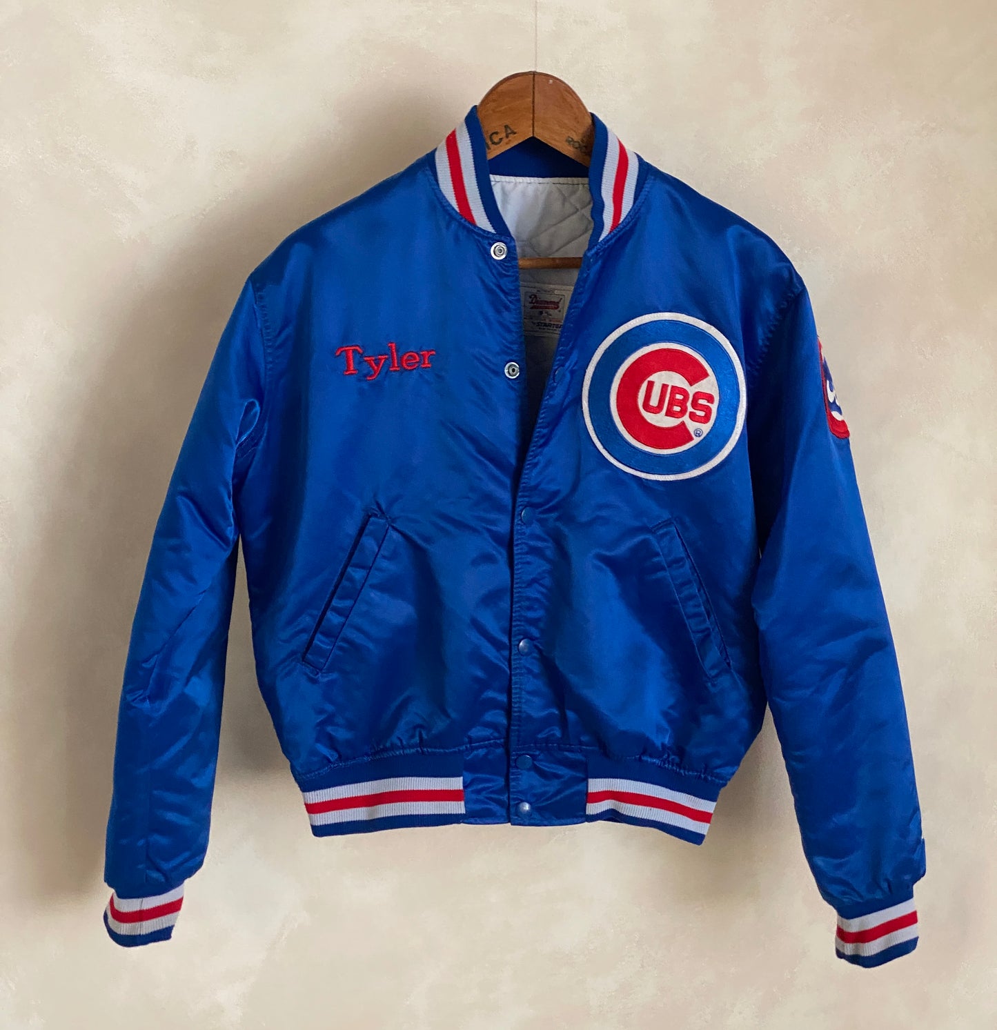 Small. Vintage 80s Chicago Cubs Starter jacket made in USA