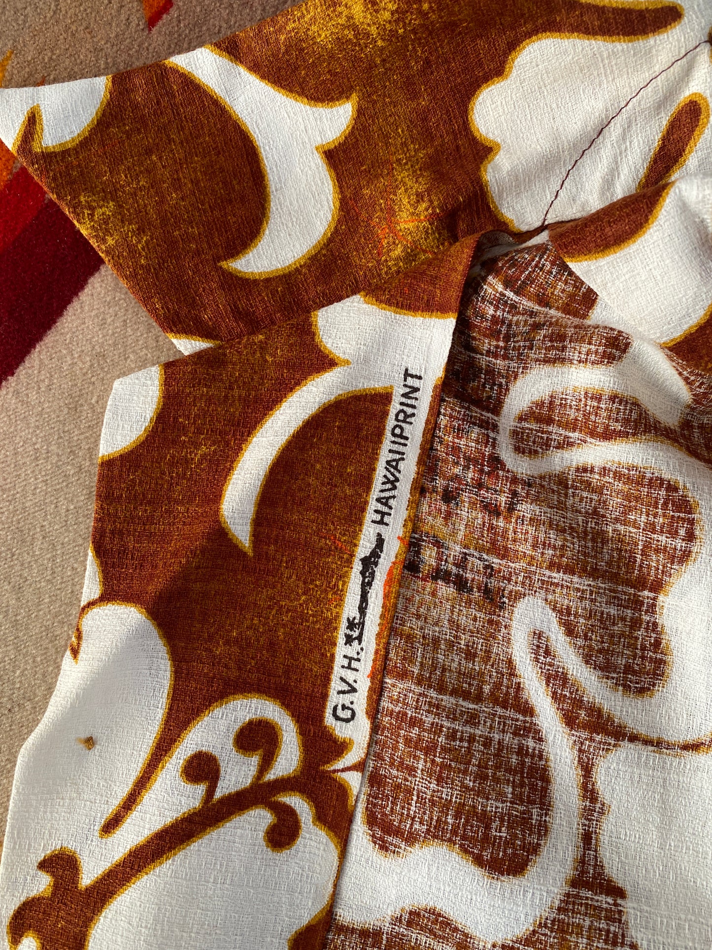 Vintage 60s Hawaiian Cotton Shirt Made in Hawaii | Size Medium