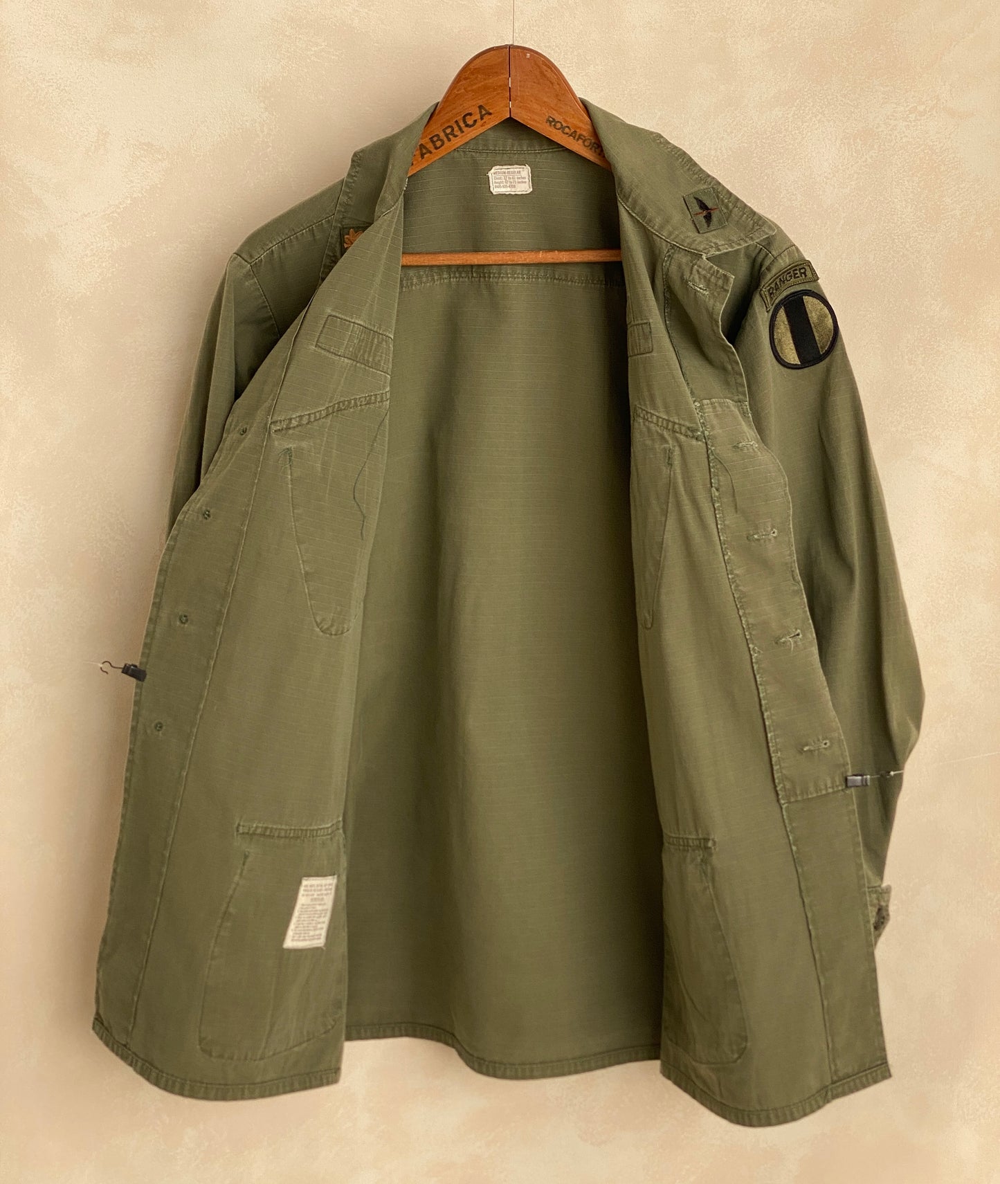 Med Reg. Authentic 1970 US Army Vintage Vietnam jungle jacket..