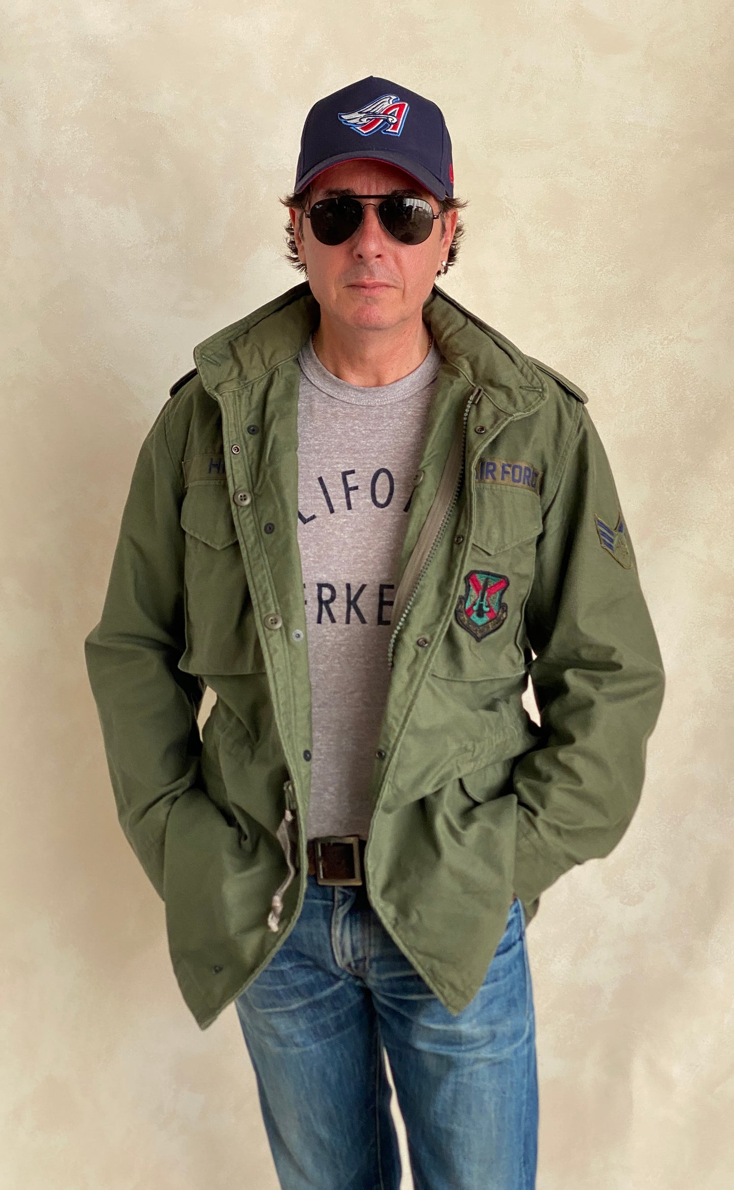 Medium Long . Authentic 1987 US Army Vintage M-65 field jacket Military