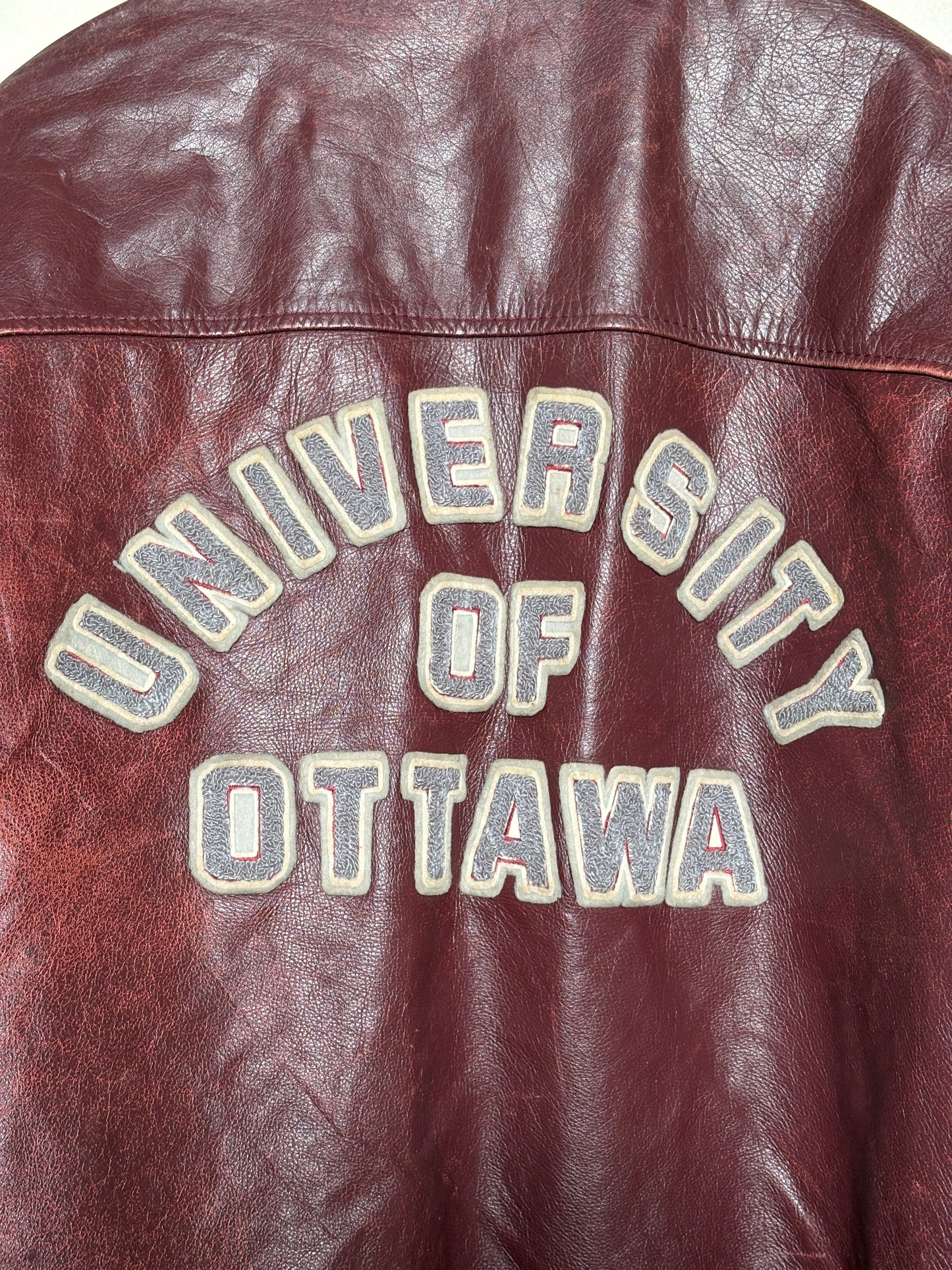 Size 44US / 54EU Vintage University of Ottawa Varsity Jacket — Maroon Leather Bomber — Canadian College Jacket 1970s