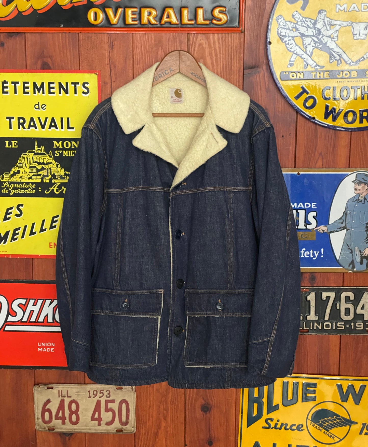 Size 46U / 56EU 70s Vintage Carhartt faux sherpa lined jacket