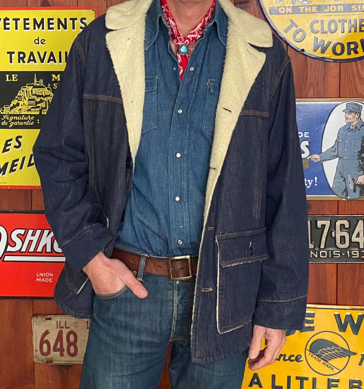 Size 46U / 56EU 70s Vintage Carhartt faux sherpa lined jacket