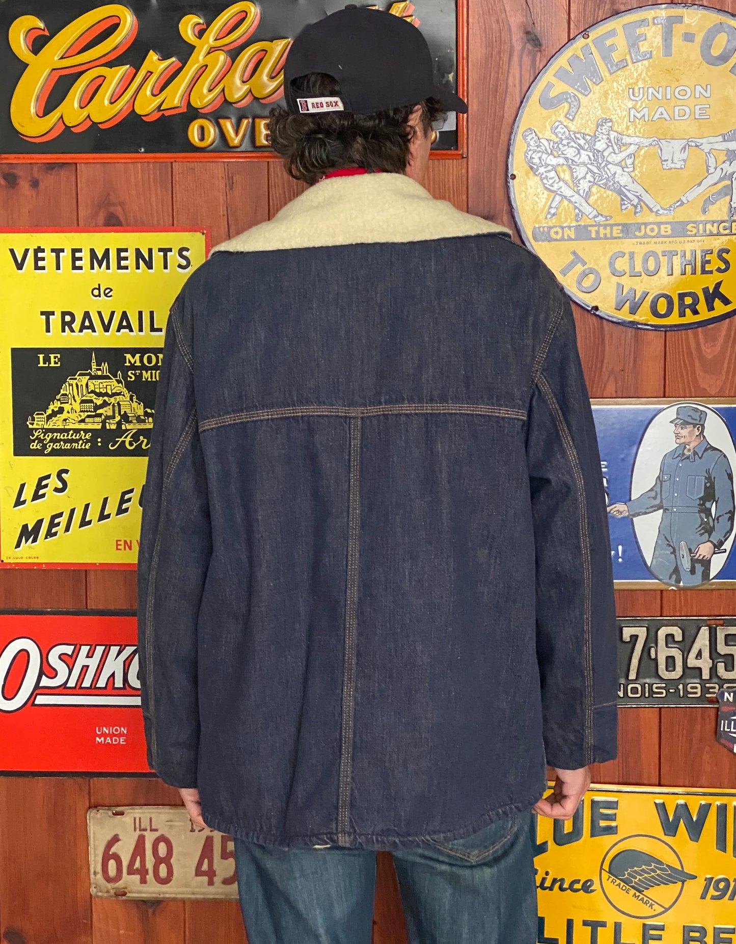 Size 46U / 56EU 70s Vintage Carhartt faux sherpa lined jacket