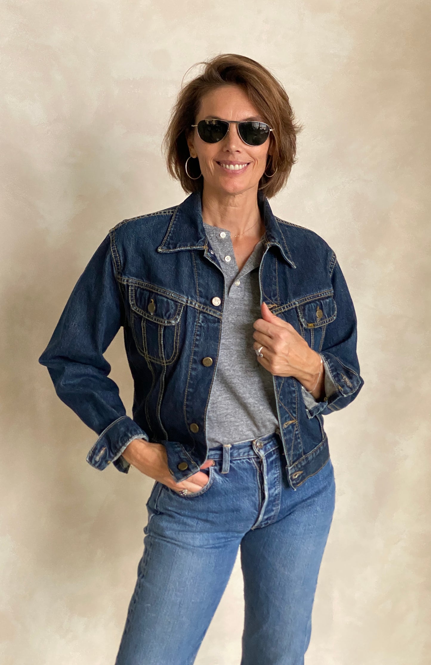 Women size Large. Lee 2 pockets jacket ( newer model )
