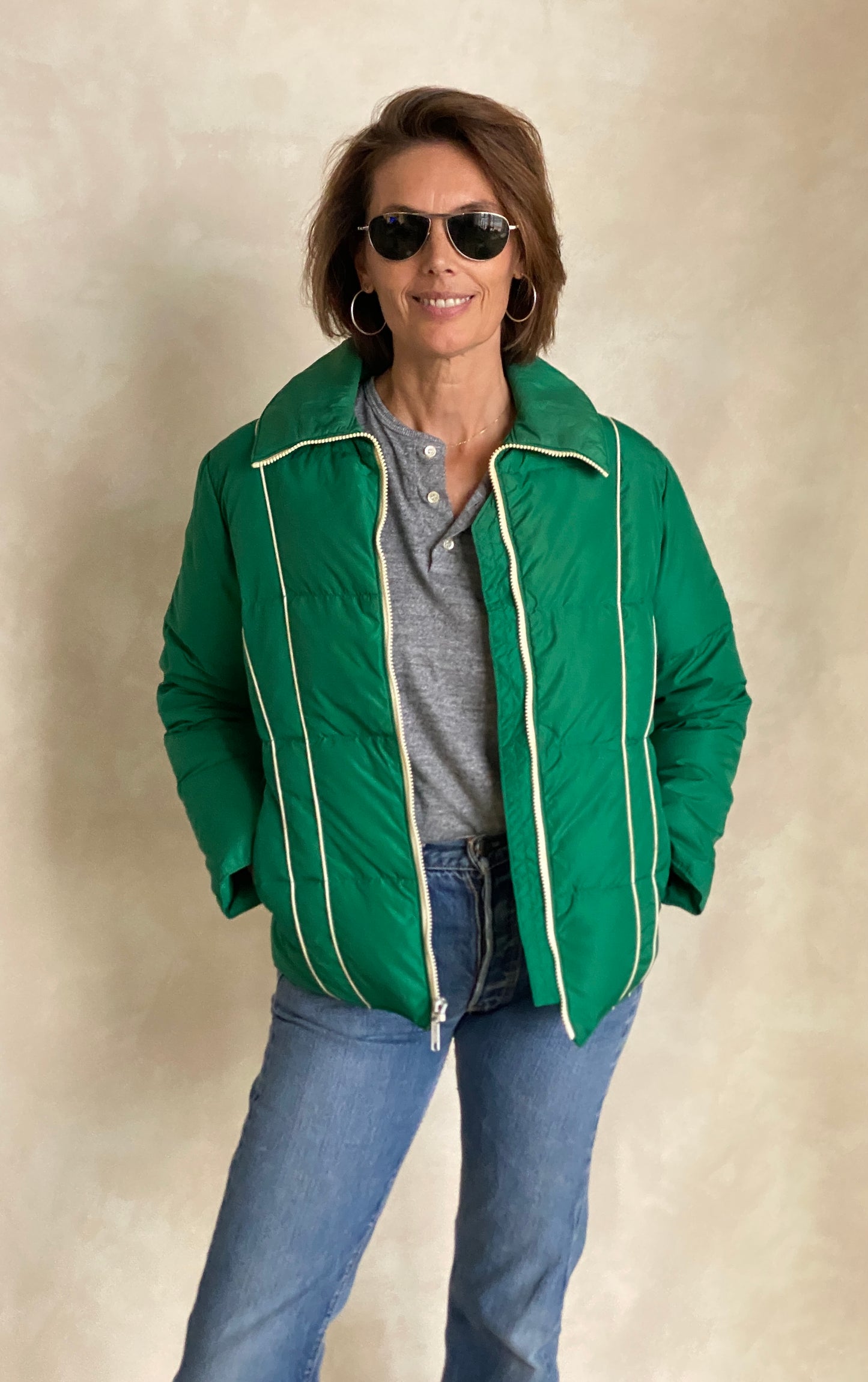 Women size Med. Vintage Down filled ski jacket