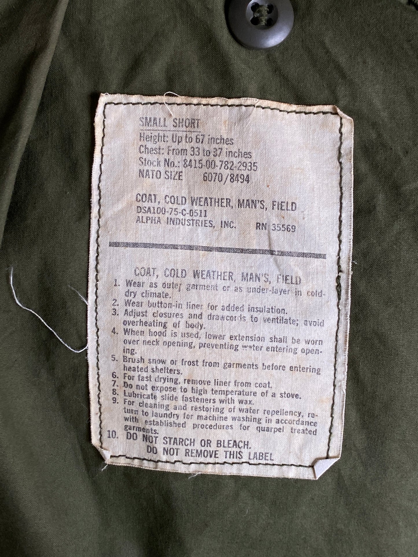 Small Short 1975 vintage US military M-65 field jacket