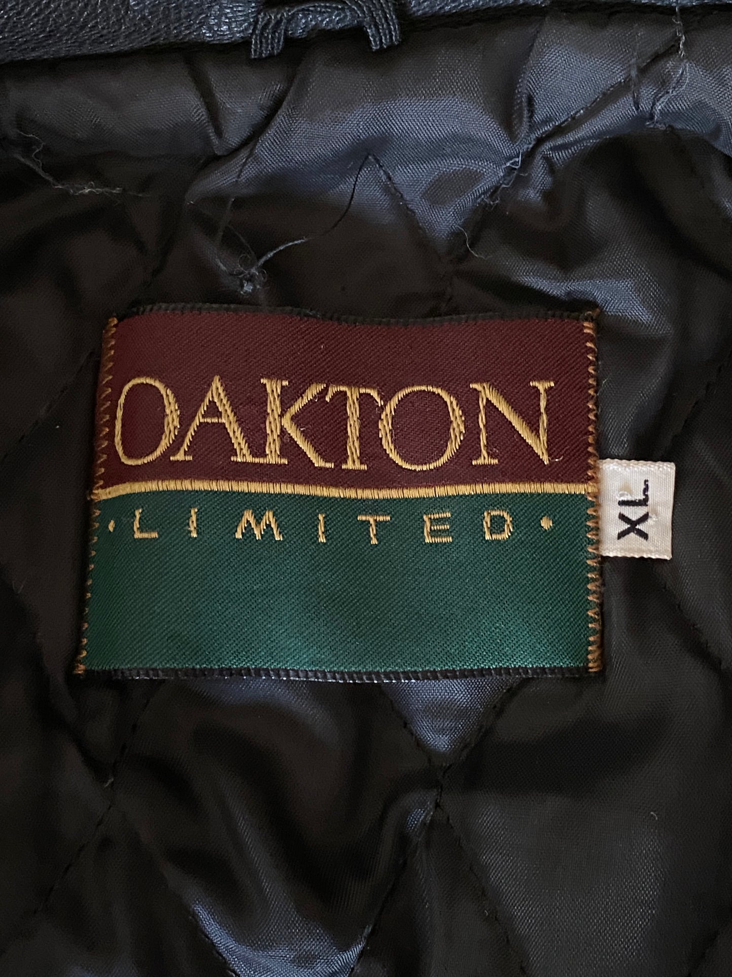 Size XL. Vintage Black leather bomber Flight Jacket Aviator