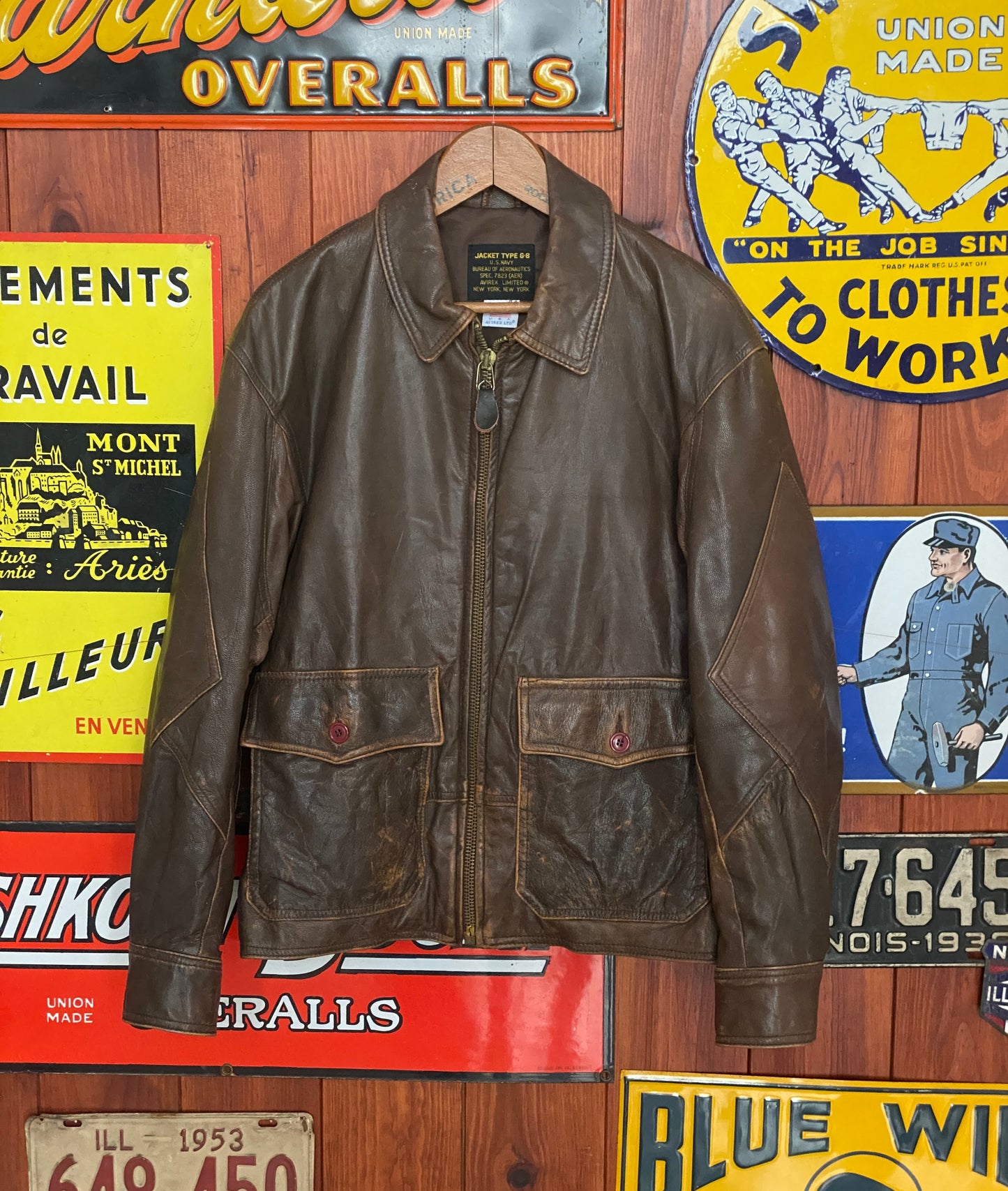 Vintage G-8 type leather jacket, size 44US/54EU - front view. Made in USA by Avirex.