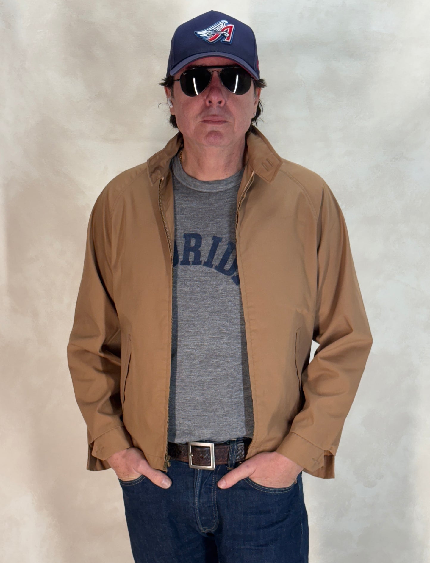 Size Med , 70s Light jacket . Talon zipper