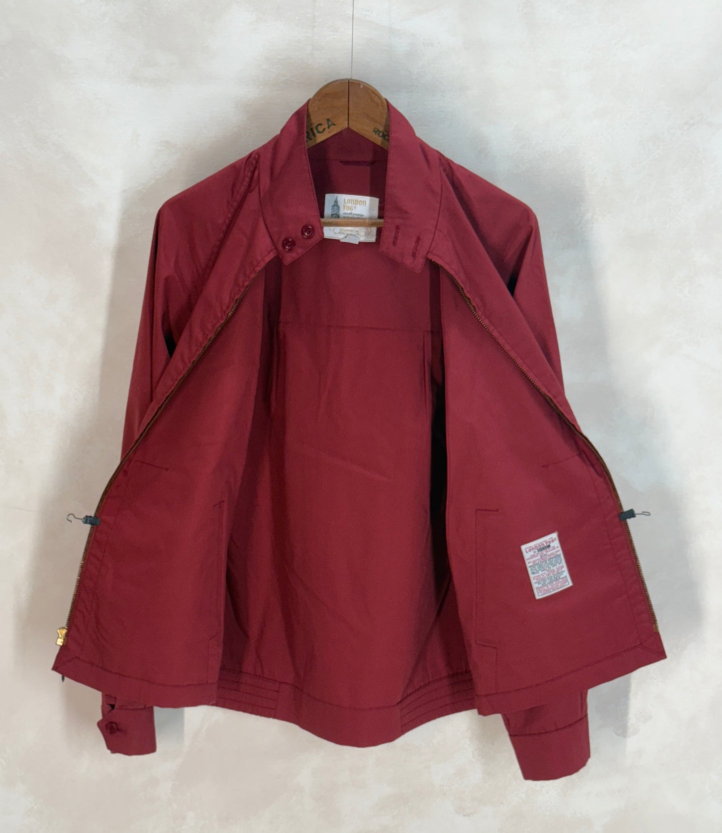 Size 42US / 52EU , 70s London Fog light jacket Made in USA