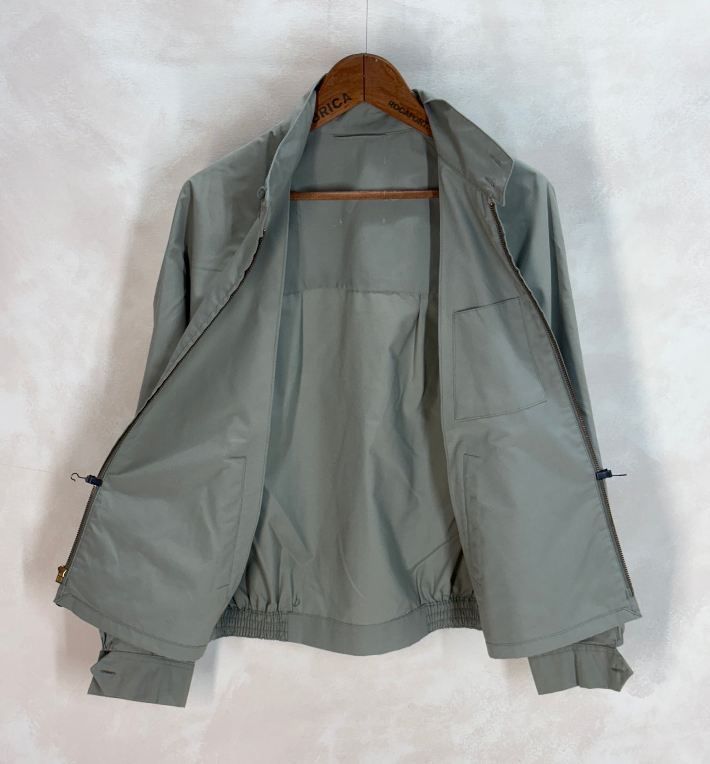 Size large , 70s Light jacket. Talon zipper