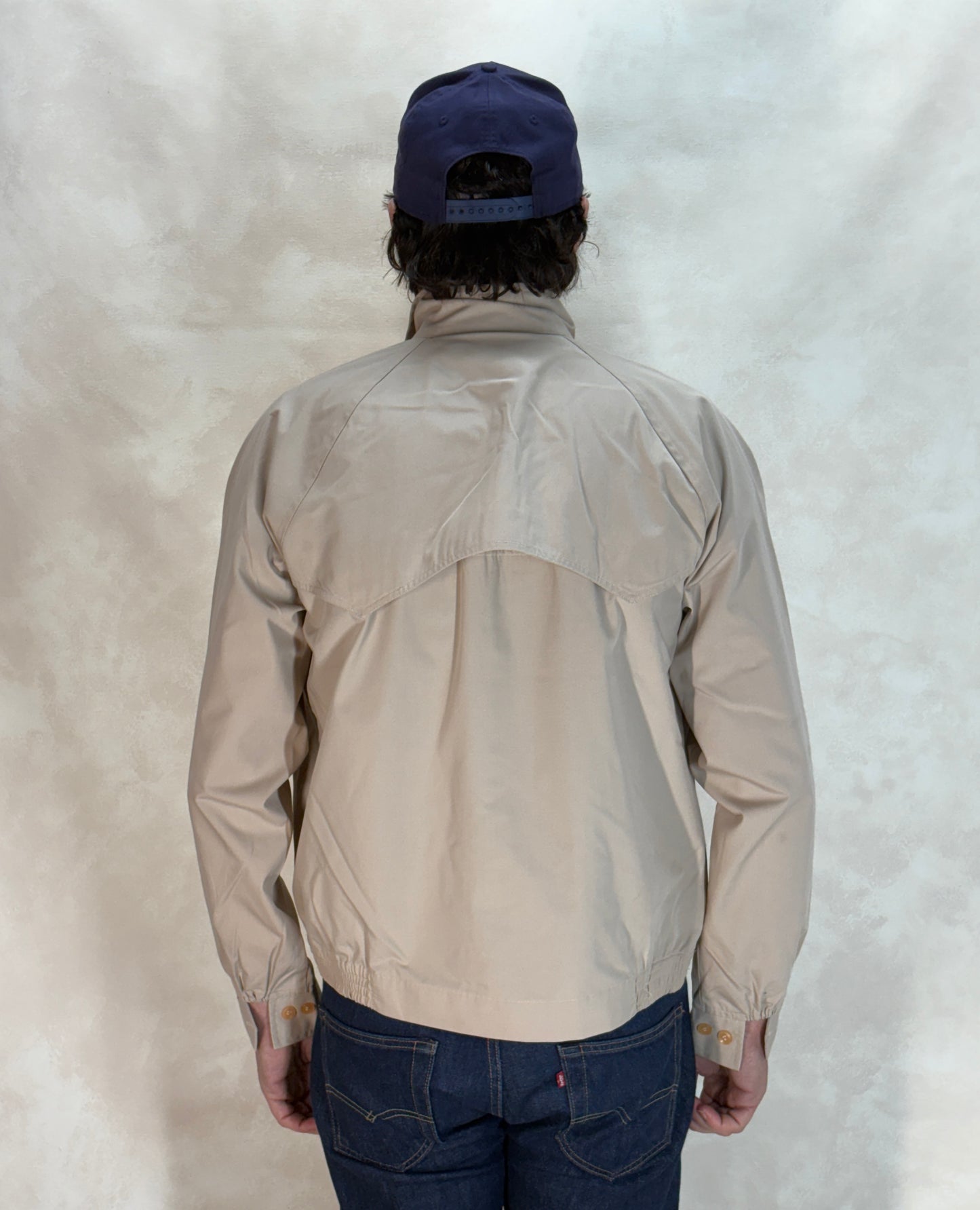 Size Large , 90s Light jacket made by Windbreaker