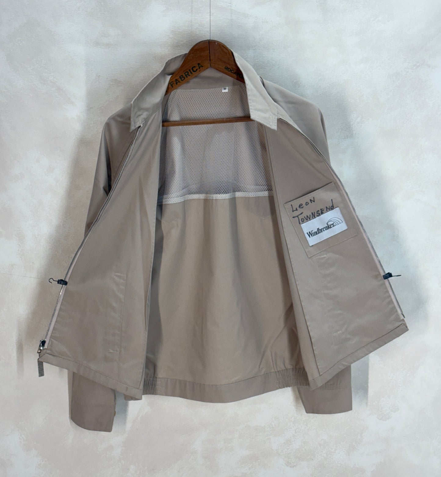 Size Large , 90s Light jacket made by Windbreaker