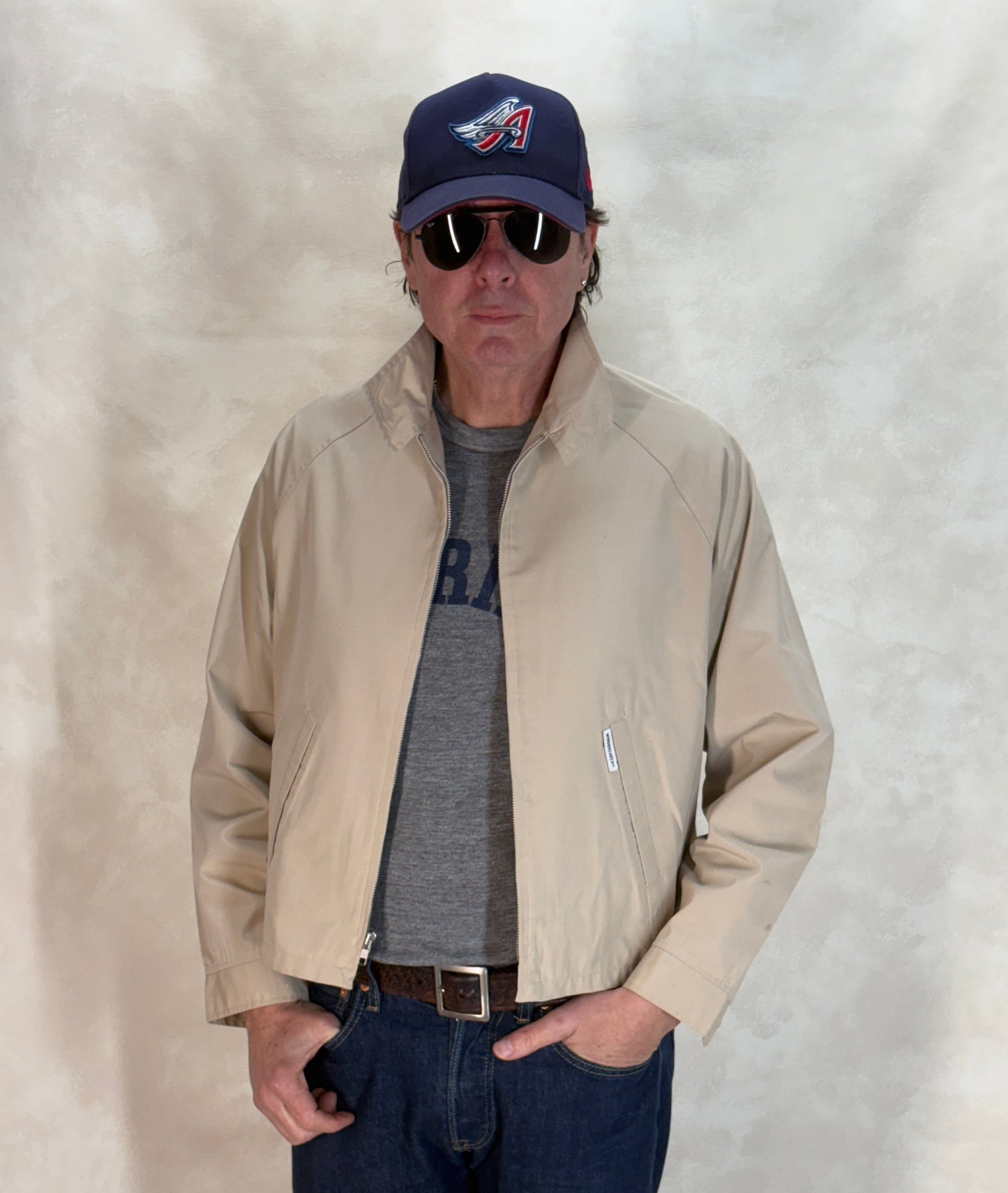 Size Med , 90s light jacket made by Windbreaker