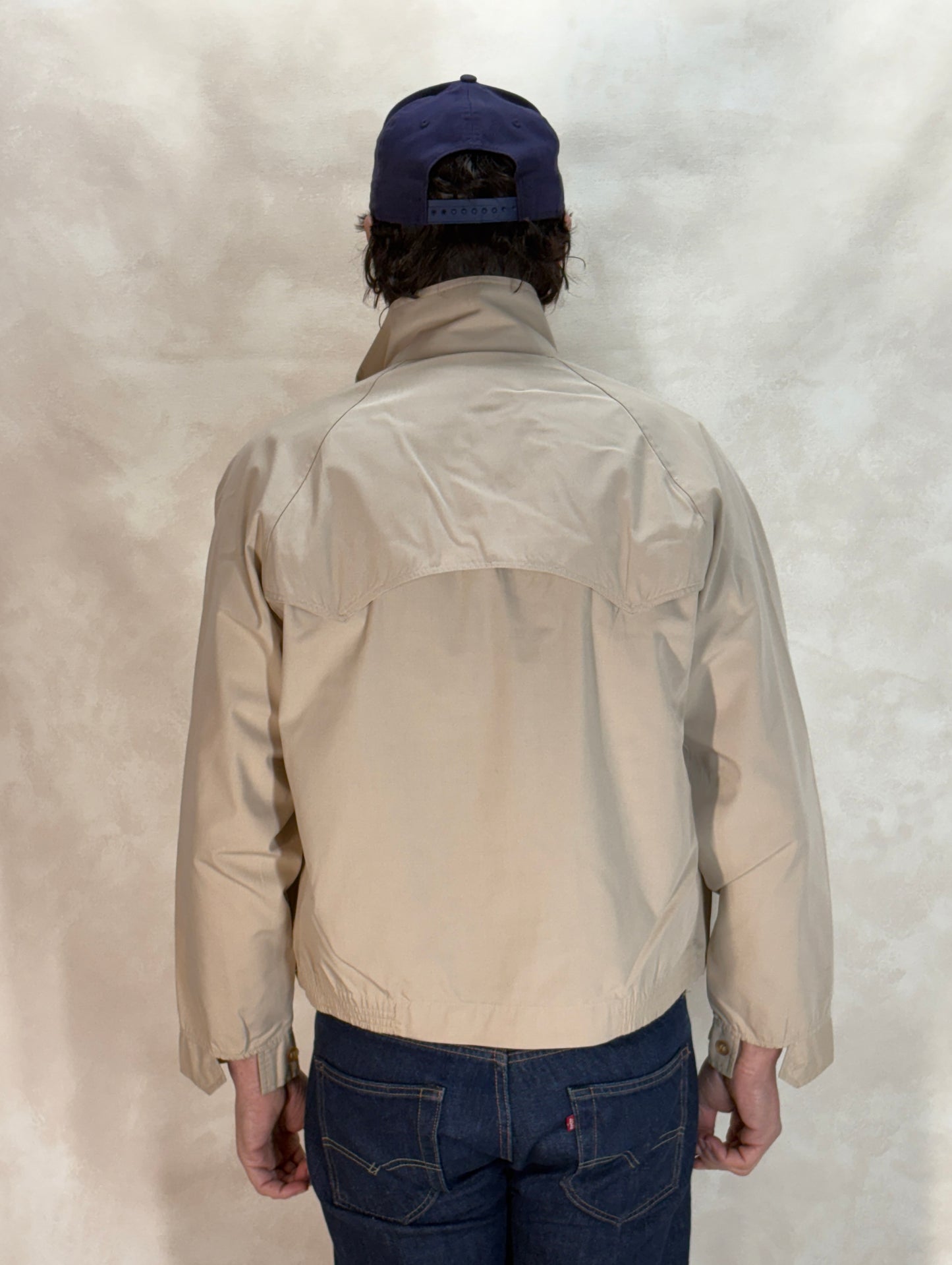 Size Med , 90s light jacket made by Windbreaker