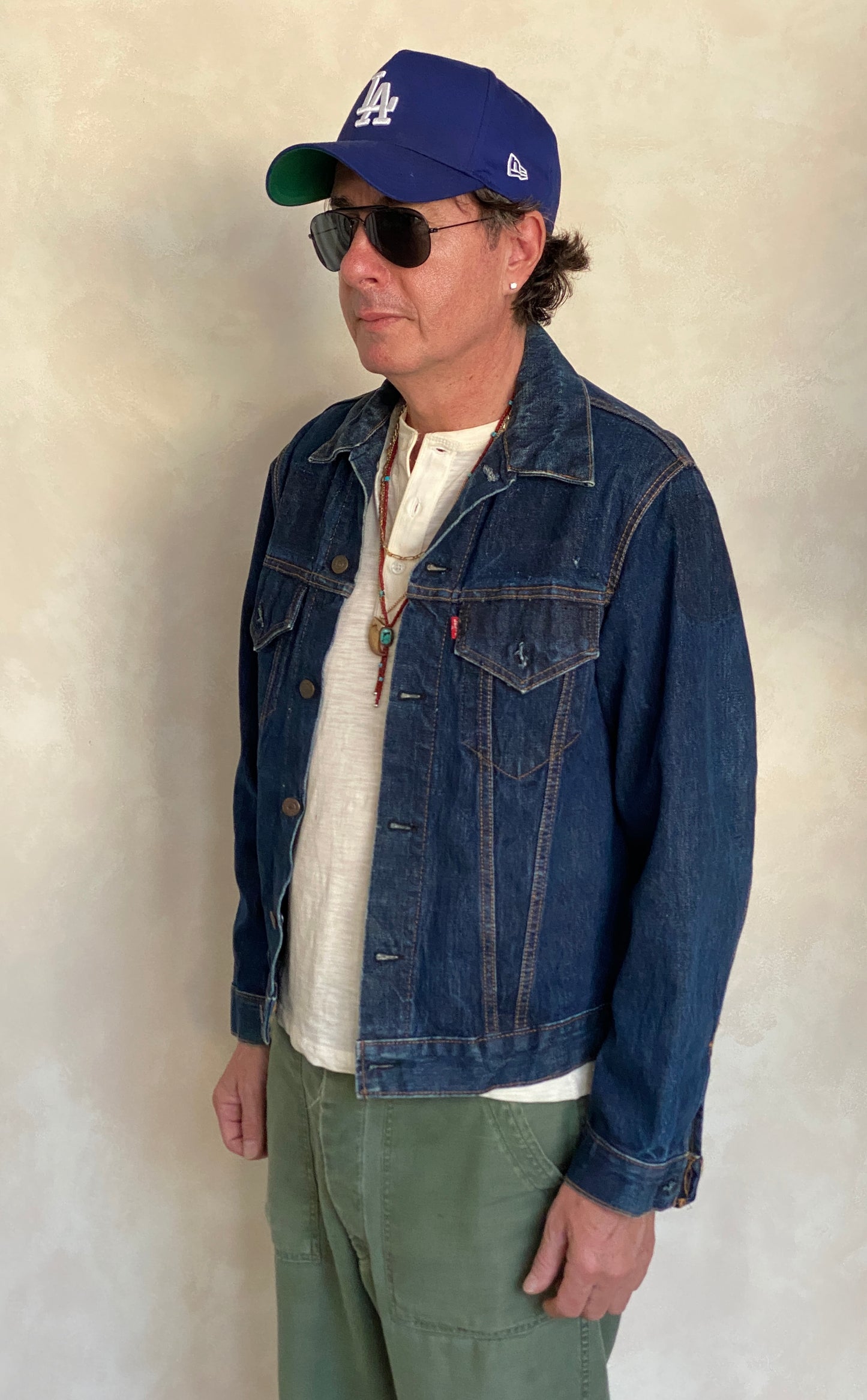 Size 42 US. Vintage 60s LEVIS Big E trucker Jacket Made in USA.