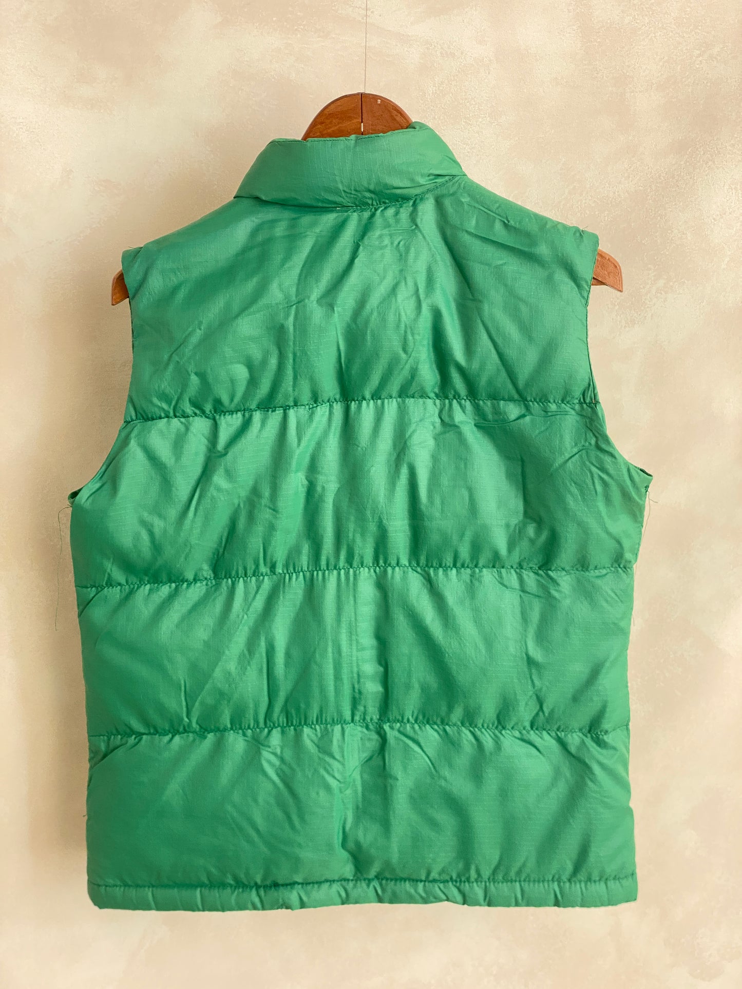 Size XS . Vintage 70s North face down vest