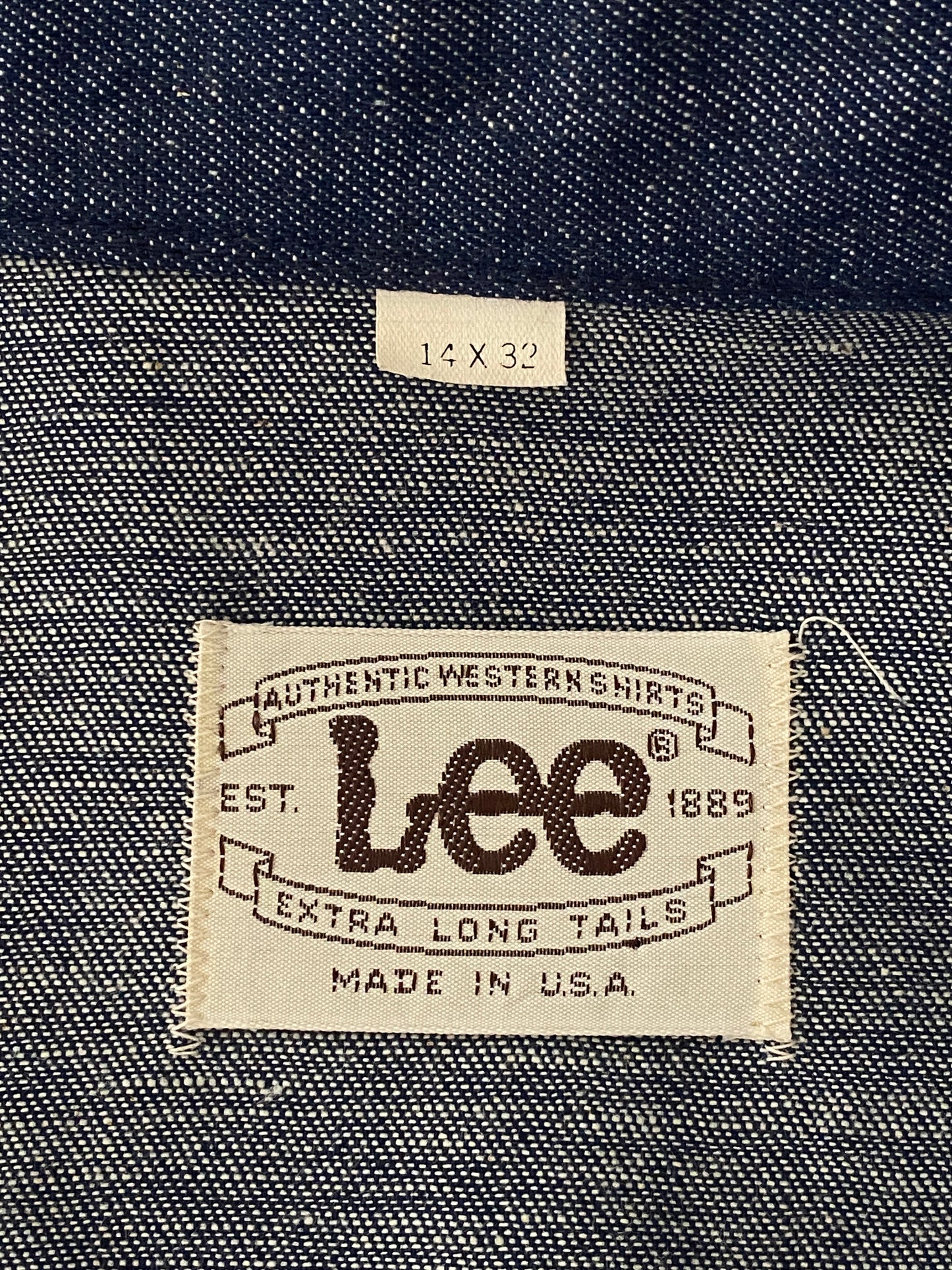 Size Small . NOS Vintage Lee denim shirt Made in USA