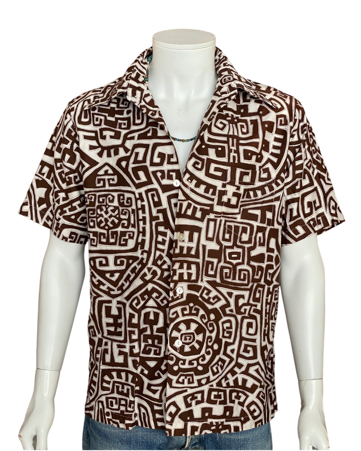Large. Vintage 70s Hawaiian satin cotton shirt