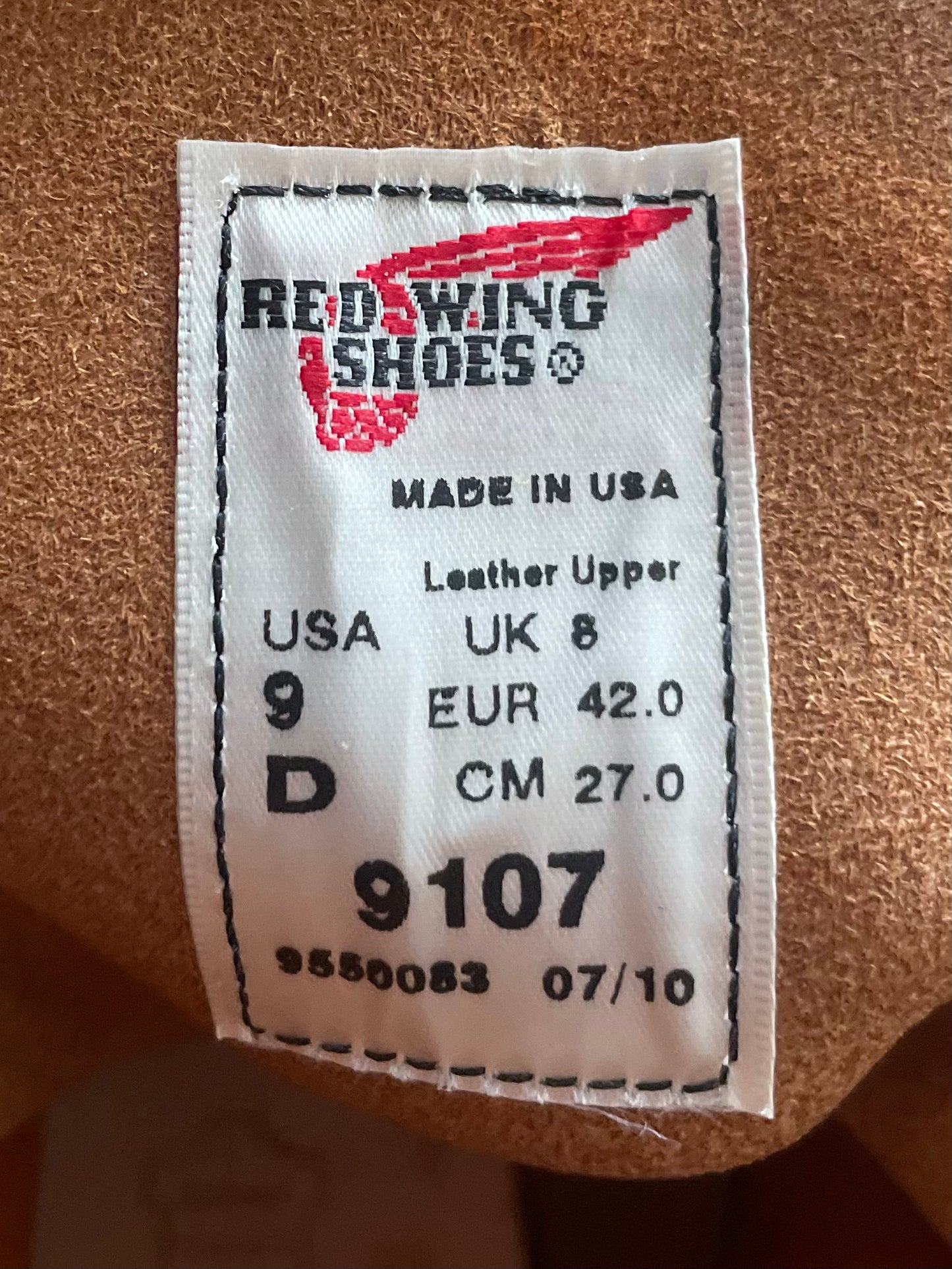 Size 9 D (42 EU ) Red Wing Heritage Classic Round Toe 9107 Boots Made In USA ( Second )