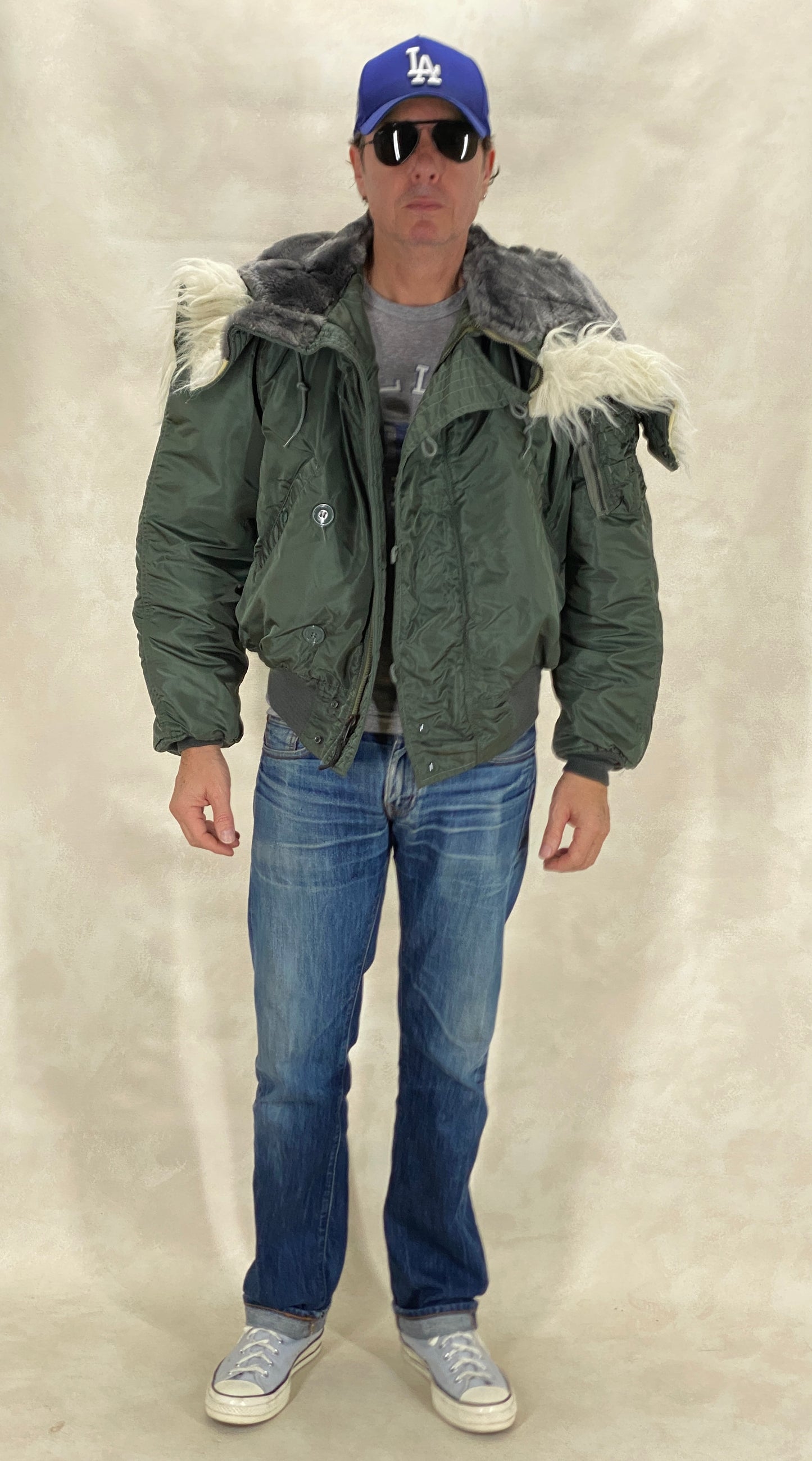 Size Large. Vintage Alpha Industries N-2B Parka – Military Issued MIL-J-6278F – Made in USA