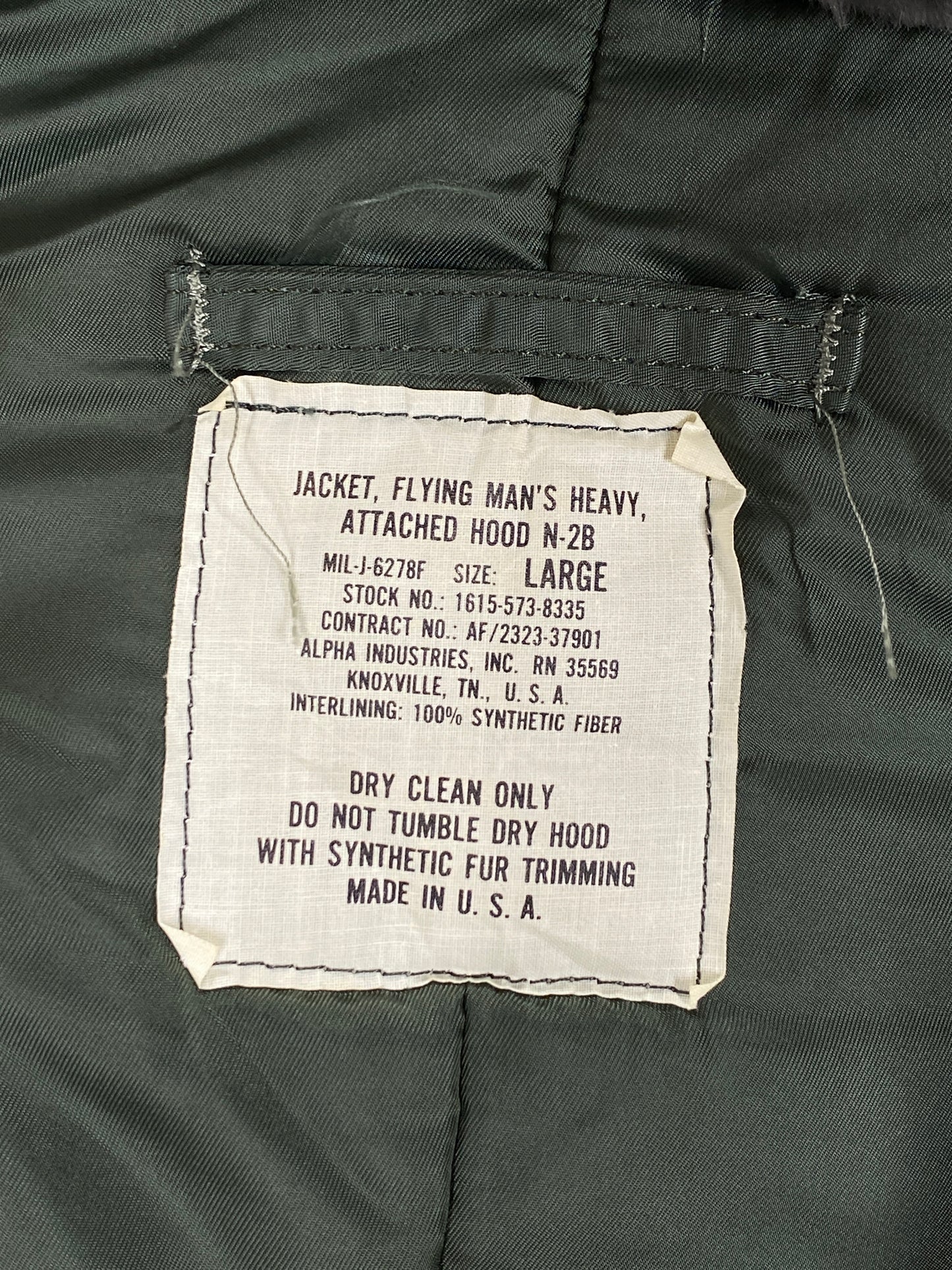 Size Large. Vintage Alpha Industries N-2B Parka – Military Issued MIL-J-6278F – Made in USA