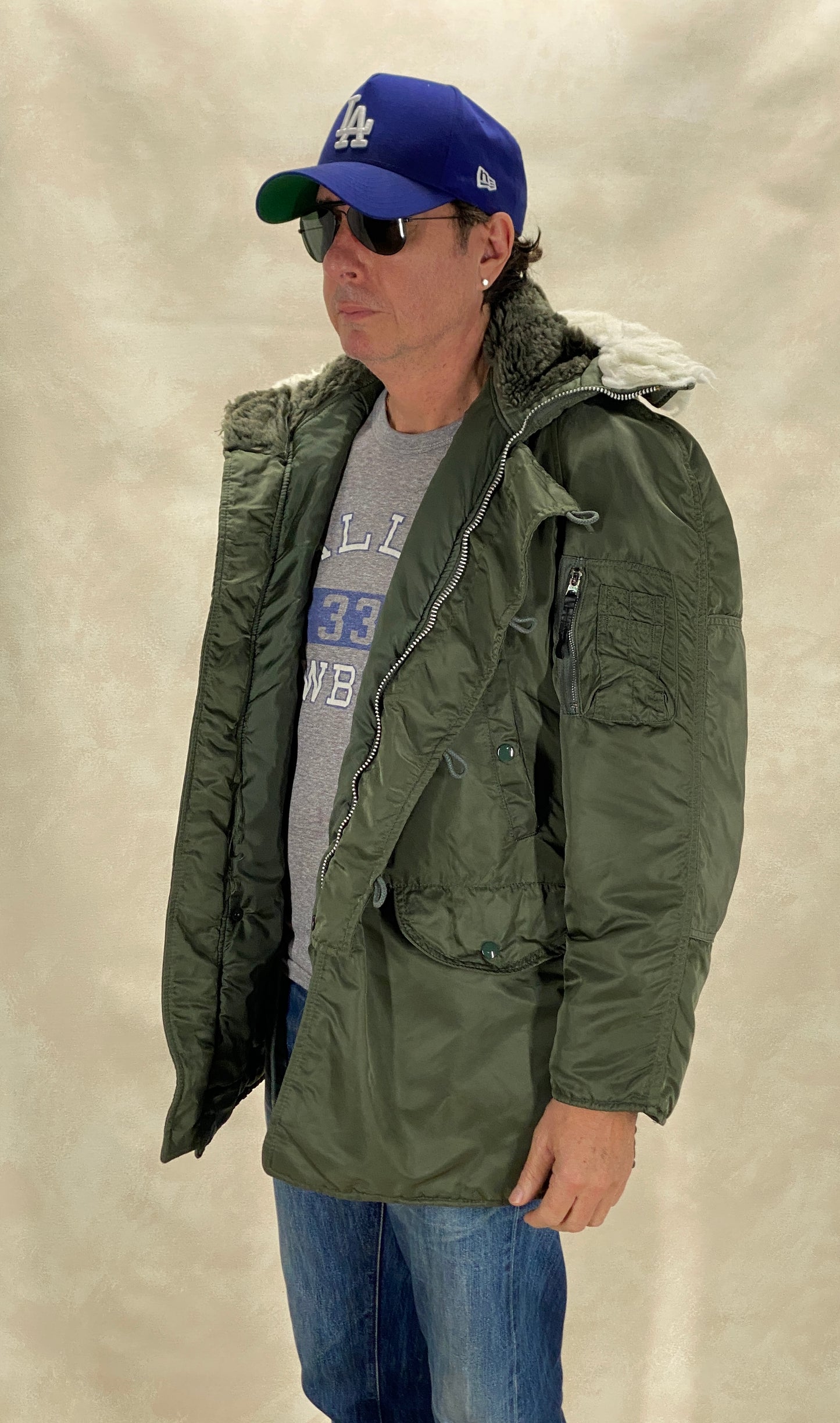 Med .Alpha Industries N2B flyer jacket Made in USA