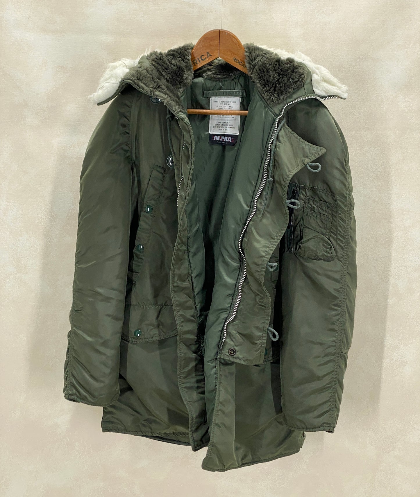 Med .Alpha Industries N2B flyer jacket Made in USA