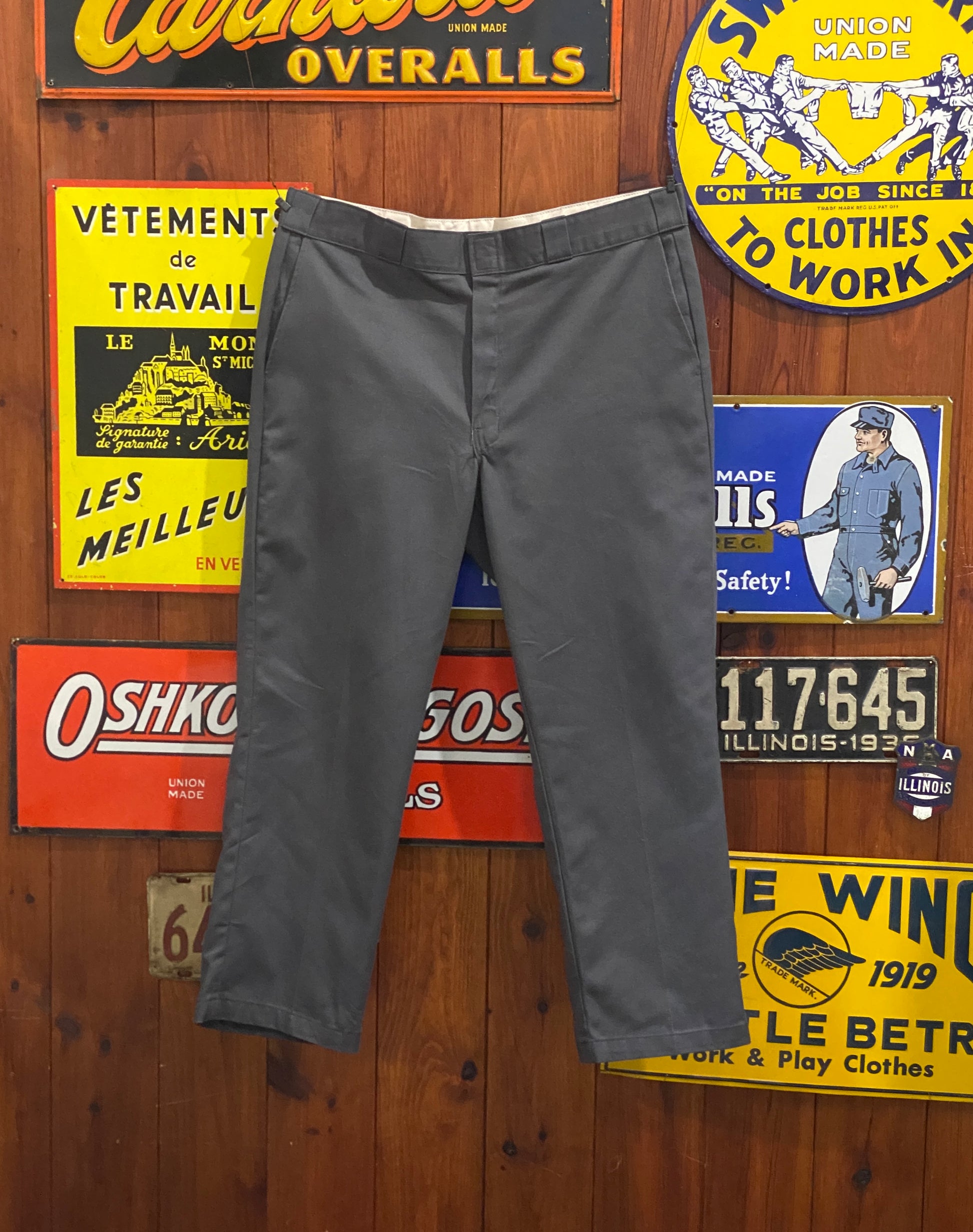 Grey Vintage Dickies Pants Model 874 Size 38X29: Classic Workwear Apparel