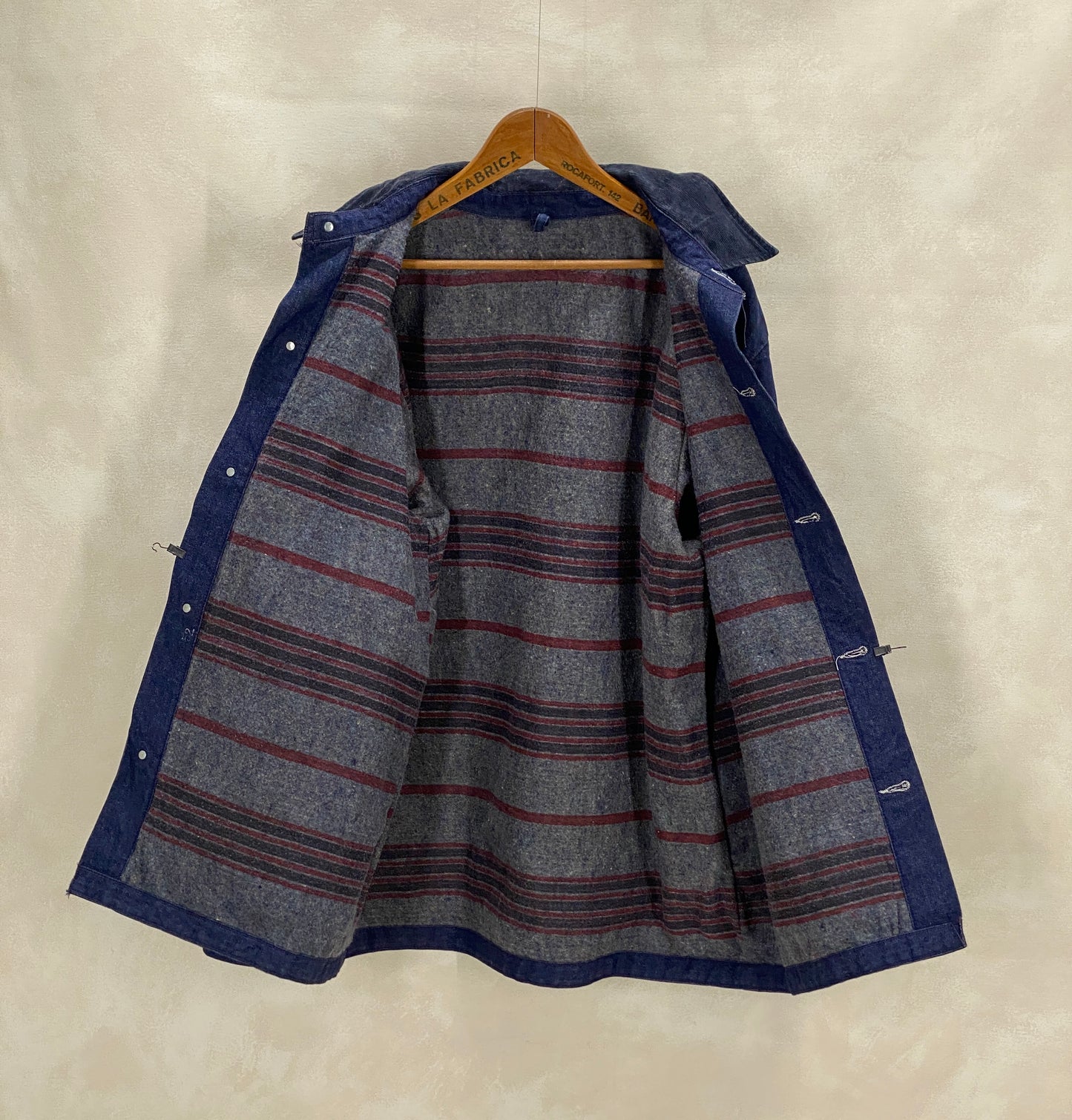 Size Large. Vintage blanket lined Chore coat work jacket
