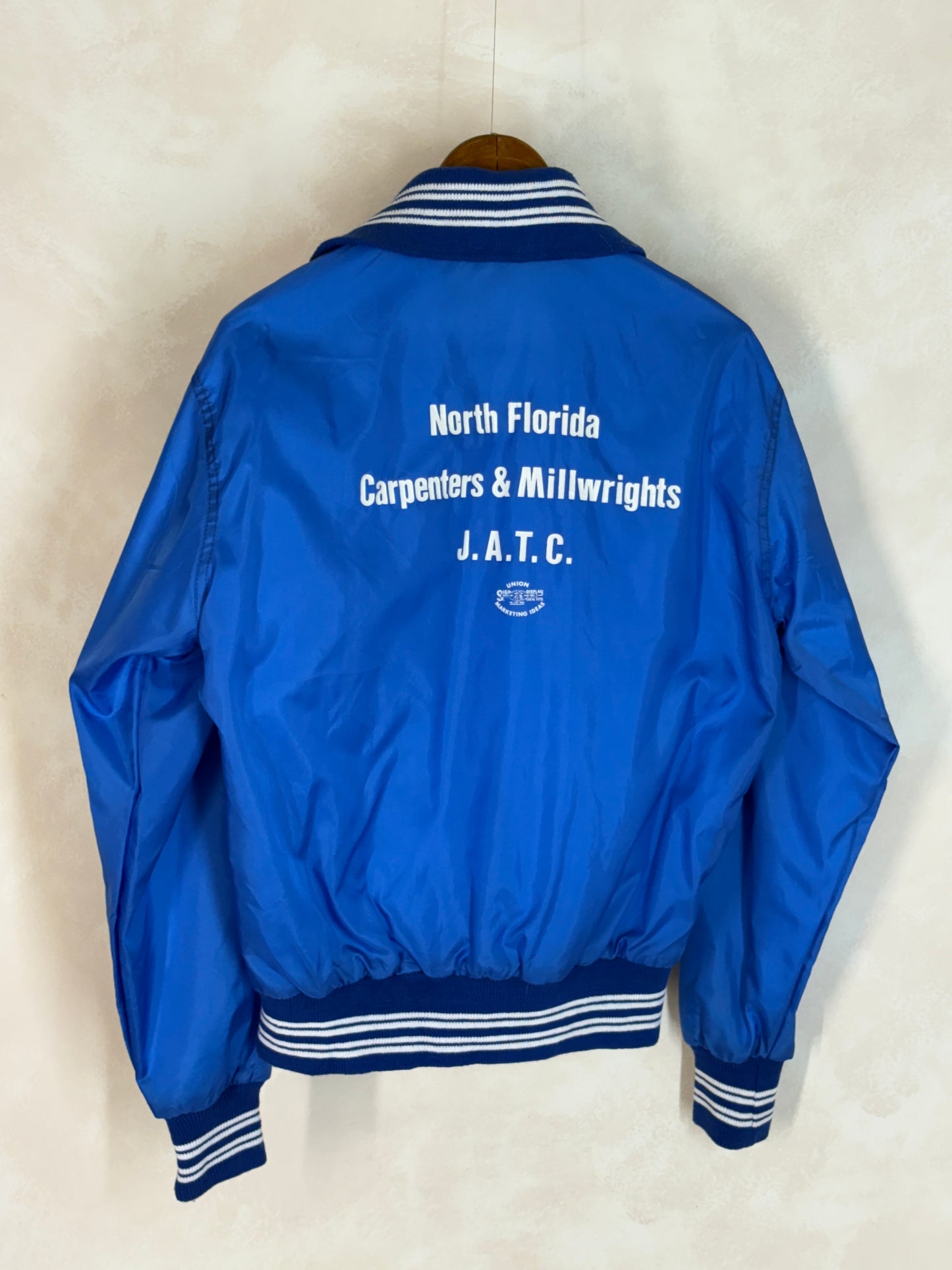 Size Small. Vintage Brotherhood of carpenters 70s Nylon Jacket Made In USA West Wind