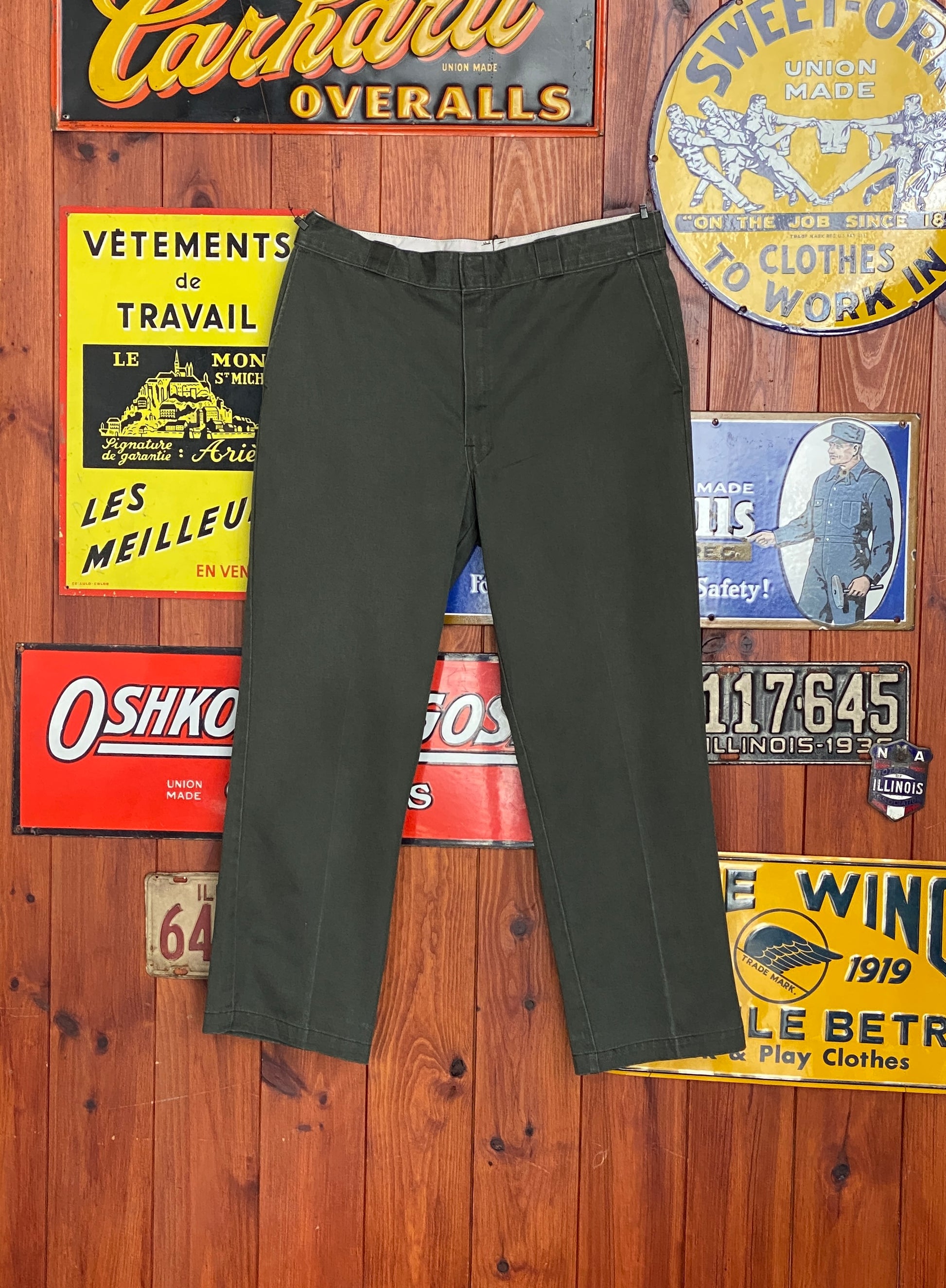 Green Vintage Dickies Pants Model 874 Size 38X30: Classic Workwear Apparel