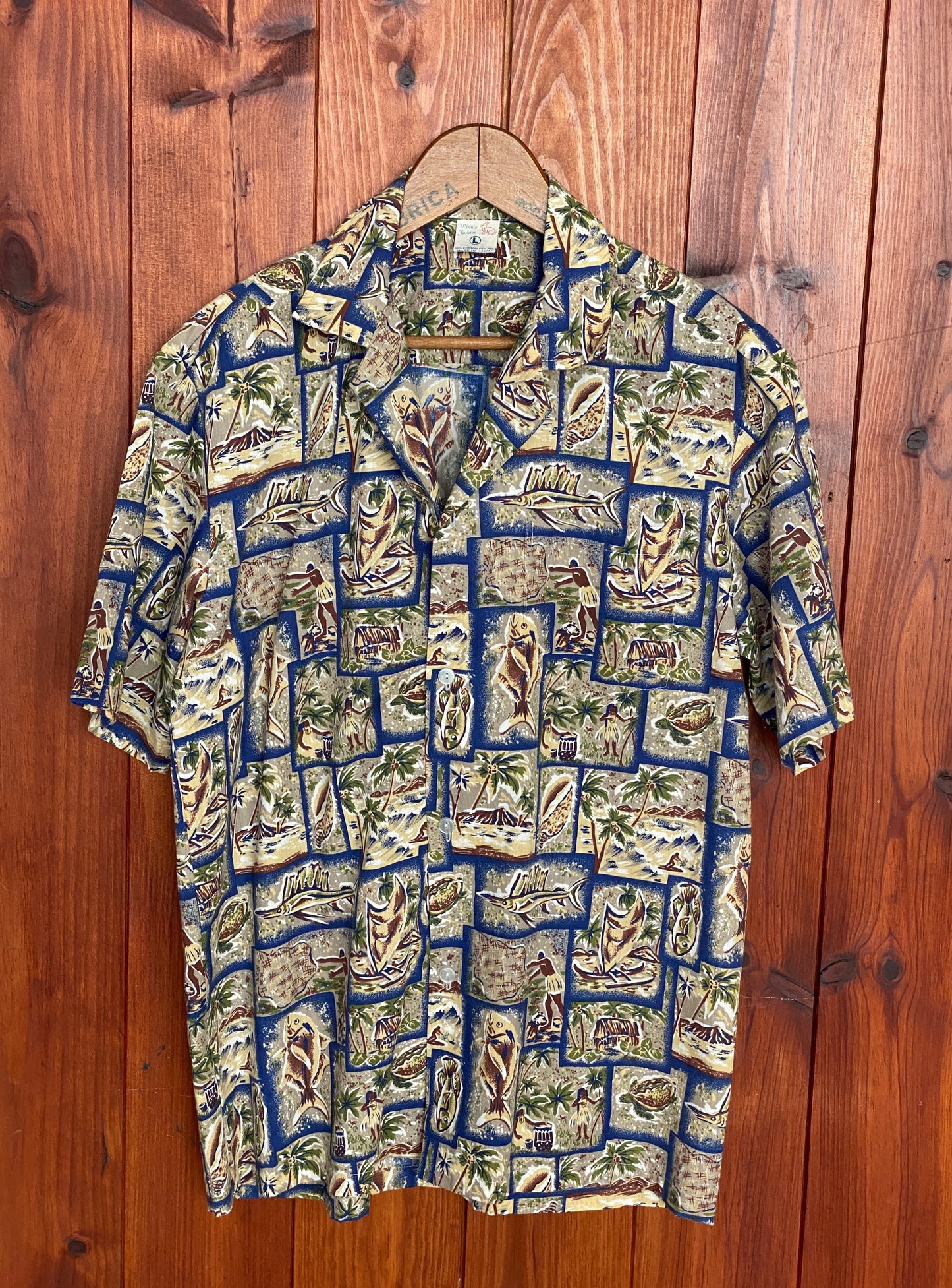 Large vintage 80s Hawaiian thin cotton shirt - retro island style.