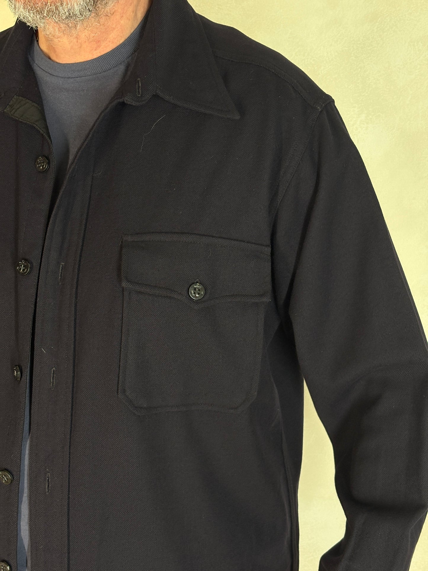 Size Large. Vintage 1940s US navy CPO (Chief Petty Officer) wool shirt – 1 Pocket – USN Military Issue