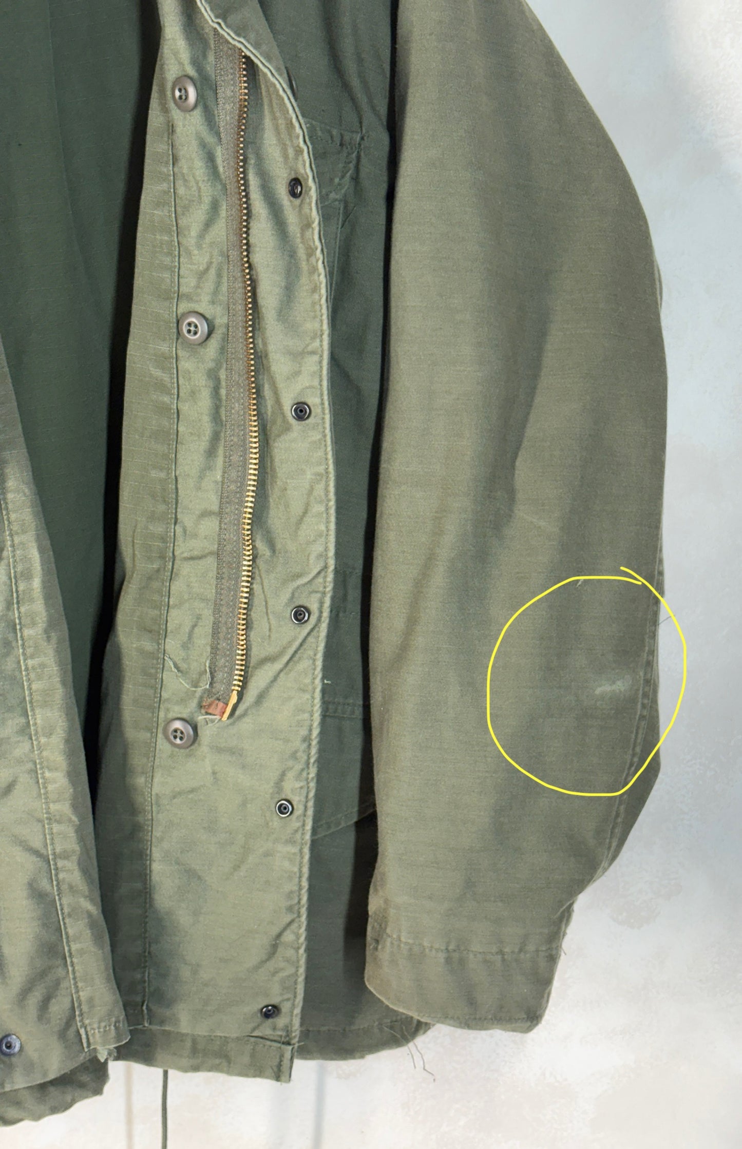 Large Reg. Authentic 1985 US Army M-65 field jacket Military