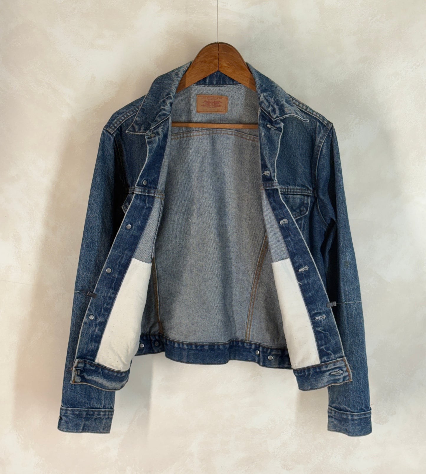 Size 42US / 52EU. Vintage 80s 70506 Levis 4 pockets jacket Made in USA