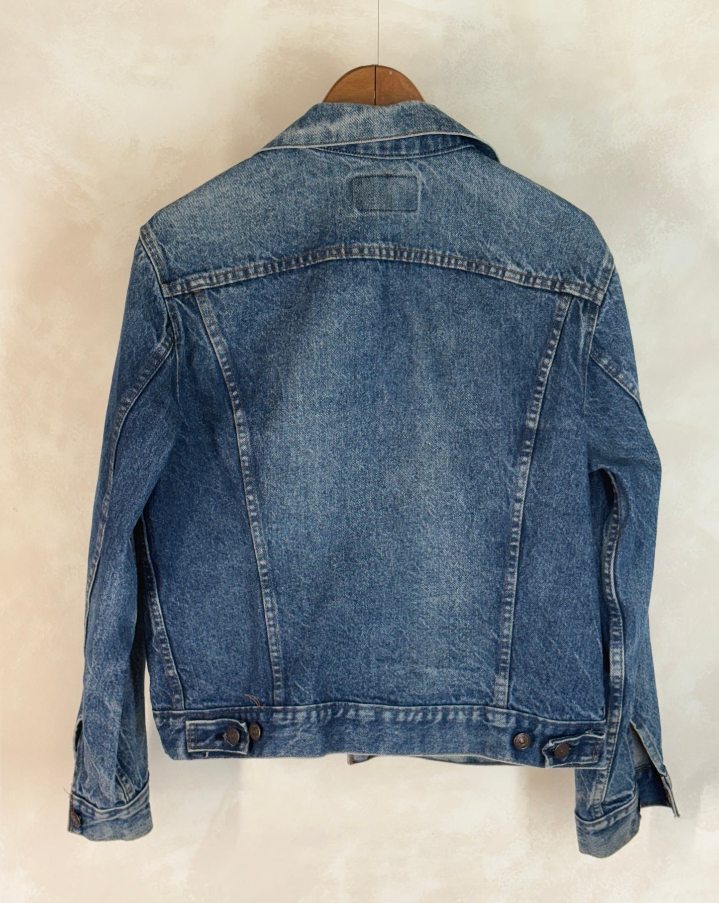 Size 42US / 52EU. Vintage 80s 70506 Levis 4 pockets jacket Made in USA