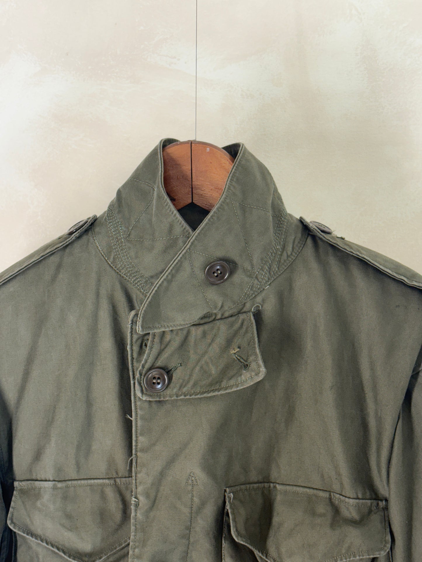 Size 40Reg US / 50EU . Authentic US Army M-43 1943 Jacket
