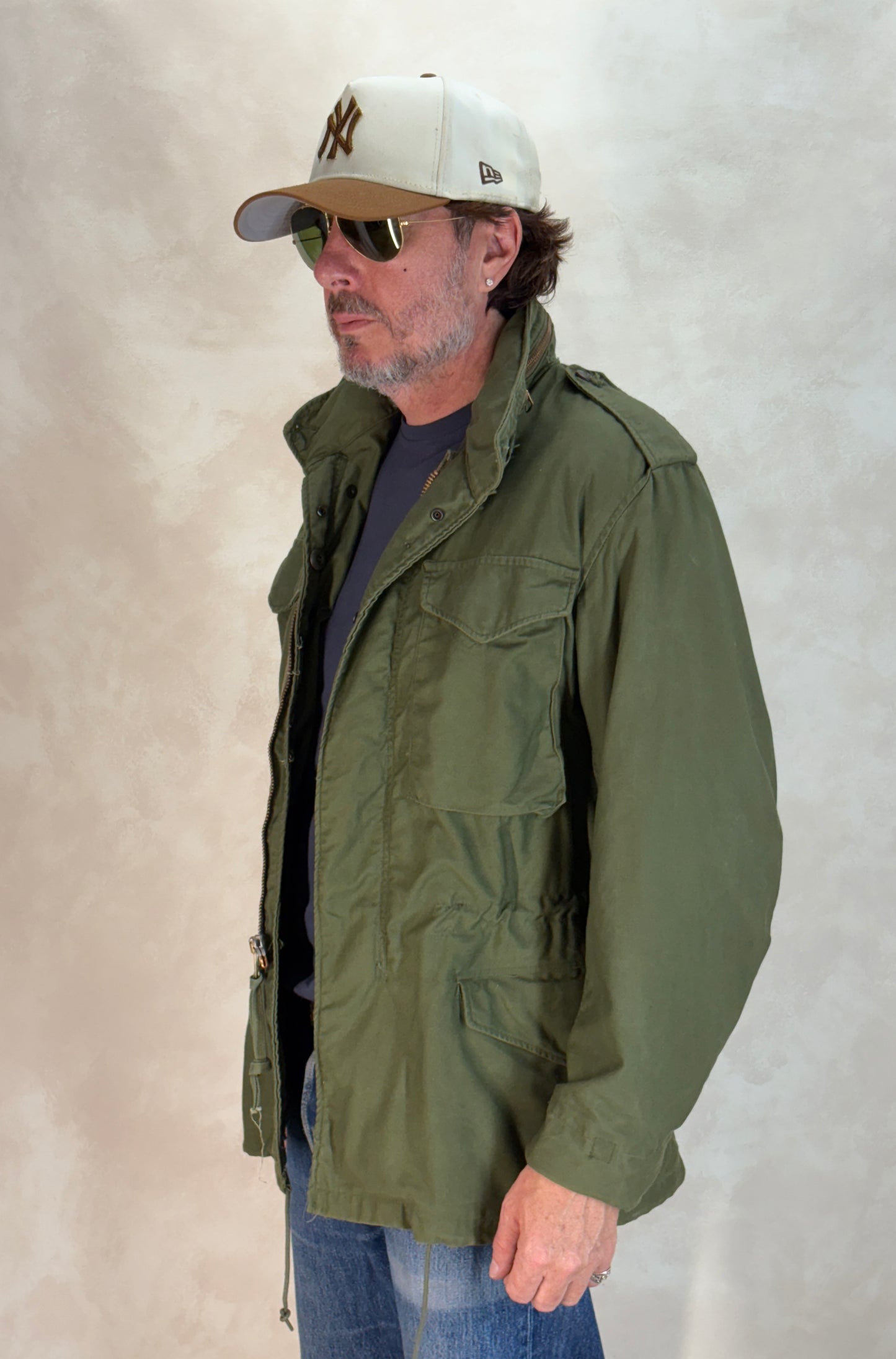 Small Reg. Alpha industries Authentic 1976 US M-65 field jacket .Military