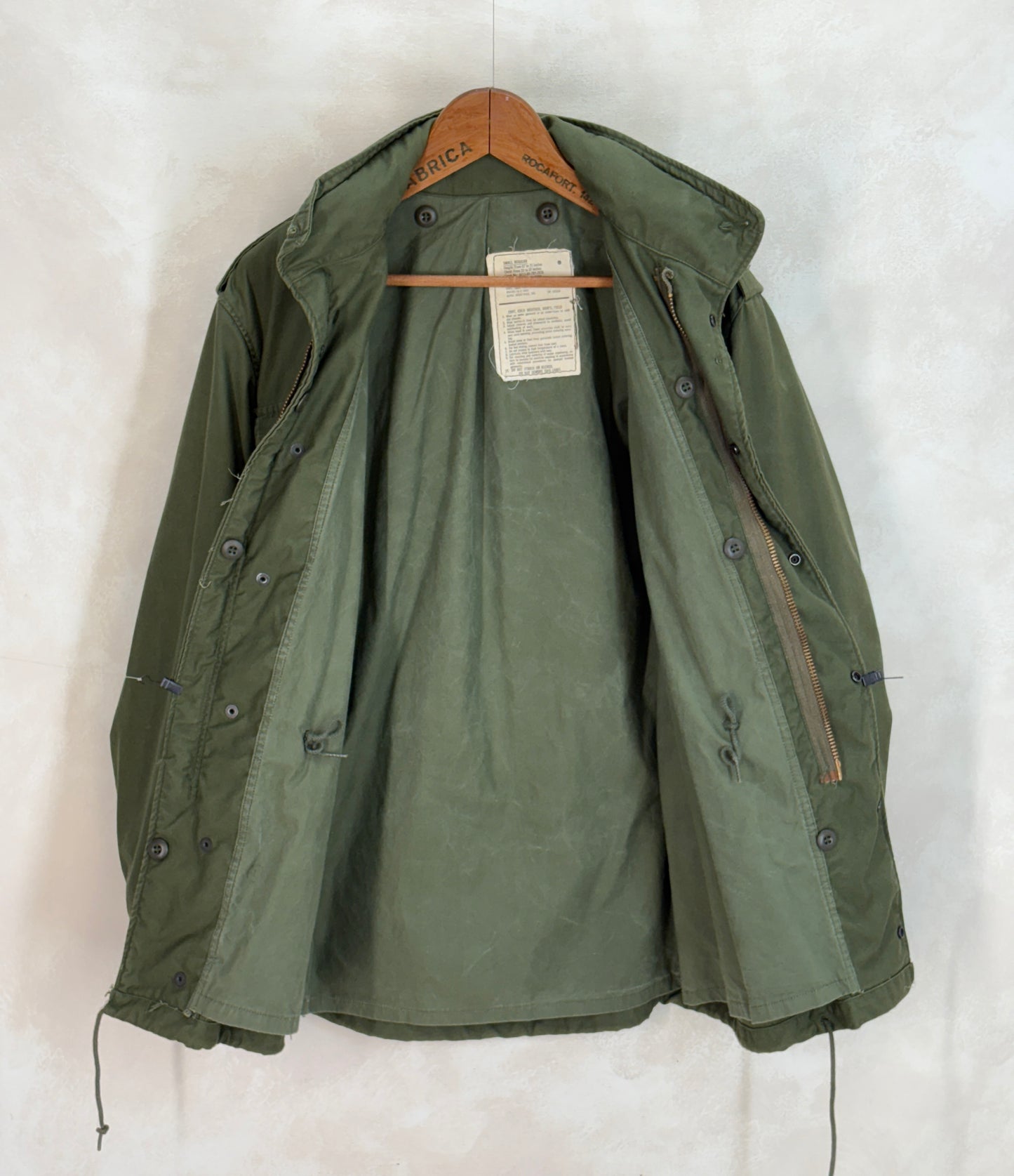 Small Reg. Alpha industries Authentic 1976 US M-65 field jacket .Military