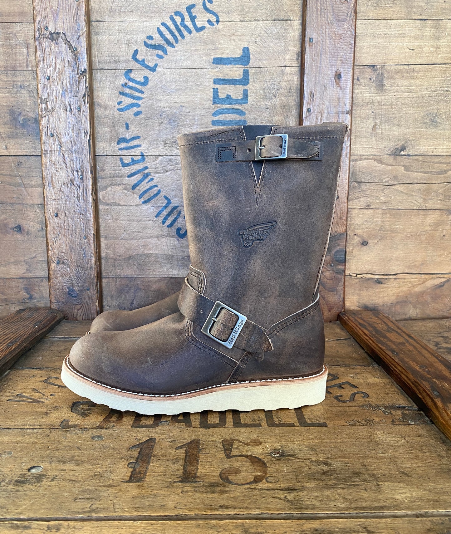 Size 6.5D (38.5 Euro) R W 2975 Heritage Engineer Boots Made In USA (Seconds)