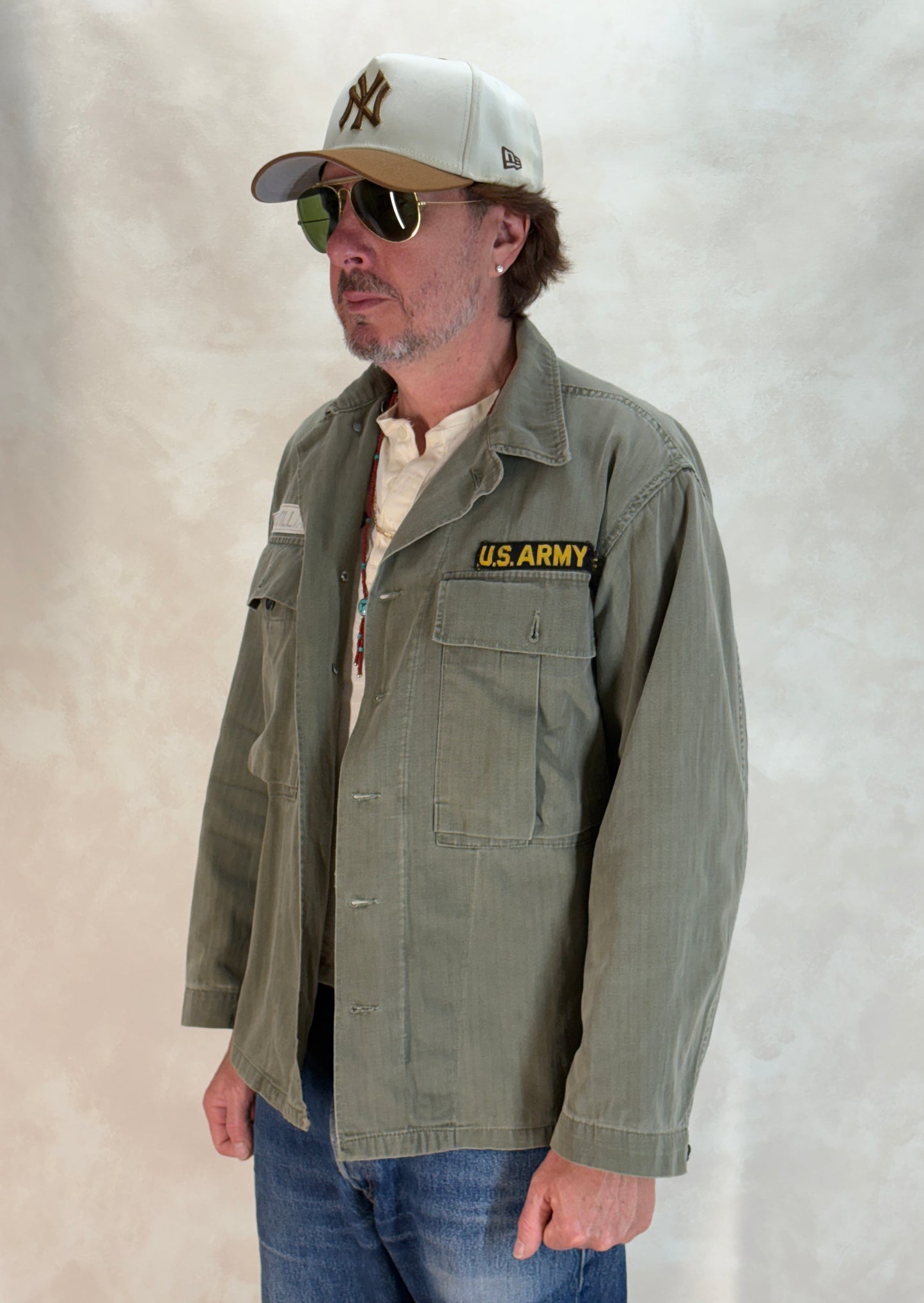 36 Reg. (Medium) Authentic 1950s US Army HBT Utility Shirt – Korean War Era – Type II – 13 Star Buttons
