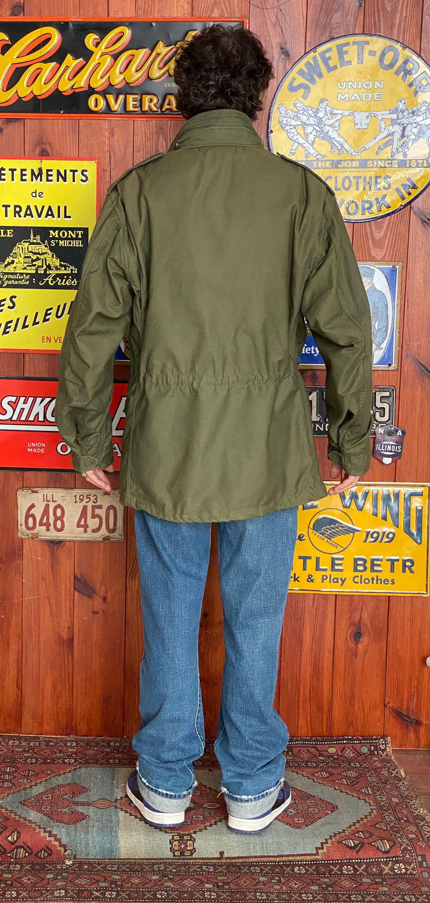 Vintage 1985 US Army M-65 Field Jacket: Authentic Military Gear with Timeless Style and History