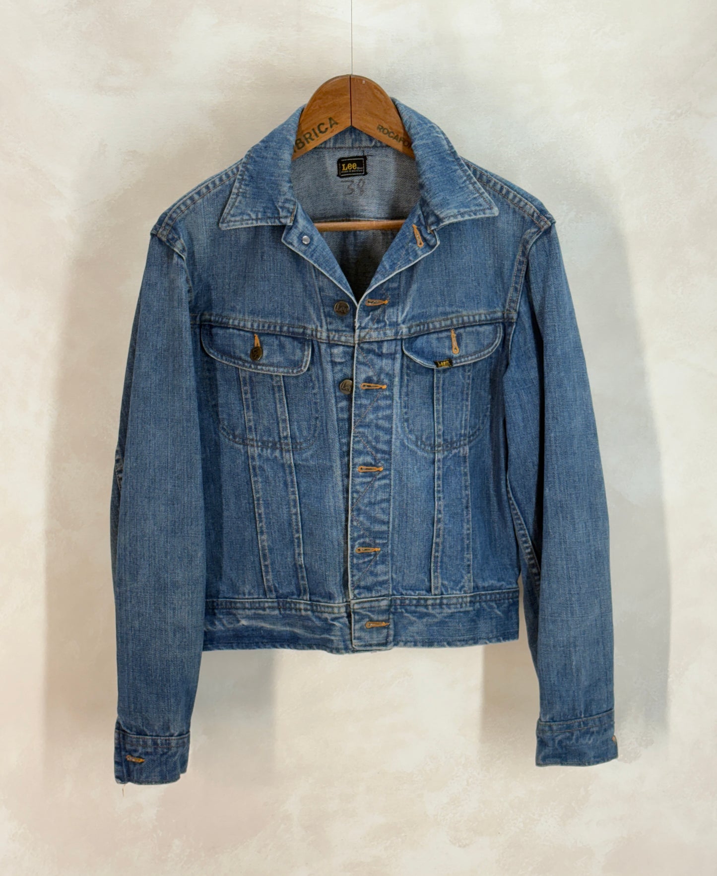 Size 38US / 48EU Vintage 70s Lee 2 pocket Jacket Made in Belgium
