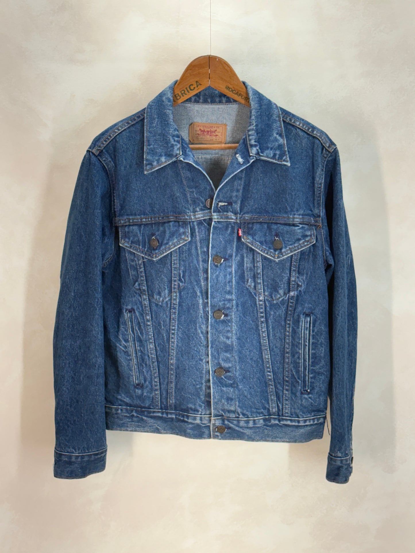 Size 42US / 52EU. Vintage 80s 70506 Levis 4 pockets jacket Made in USA