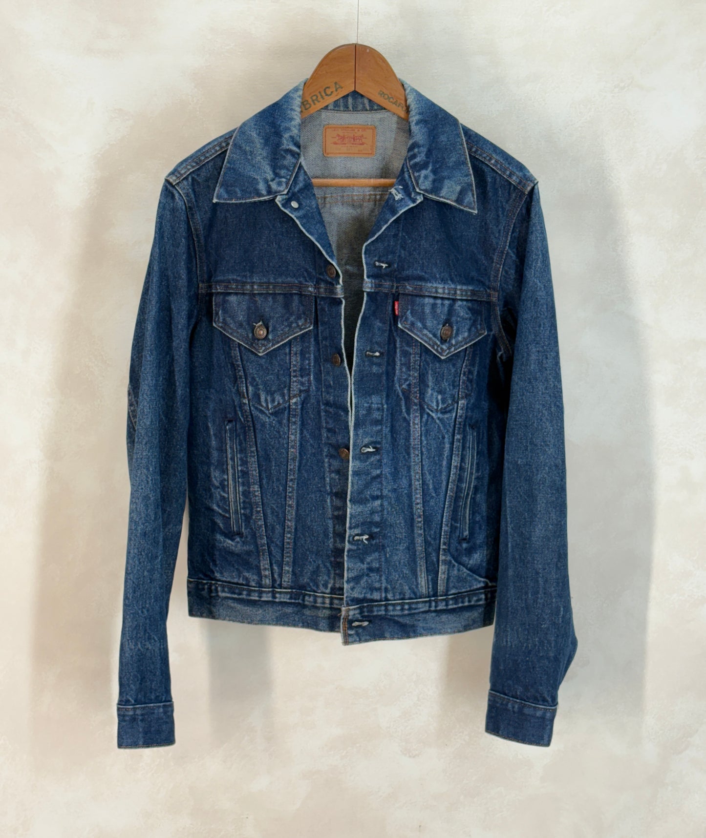 Size 40L US / 52L EU. Vintage 1980s Levis 70506 Trucker Jacket – 4 Pockets – Made in USA