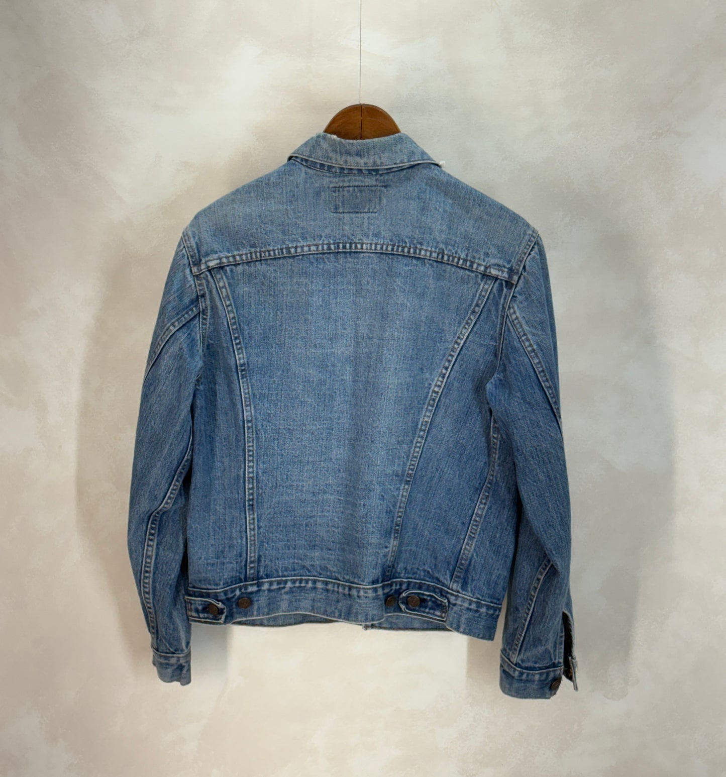 Size 38-40US / 50-50EU. Levis 70505 – Vintage 70s 2-Pocket Jacket – USA Made