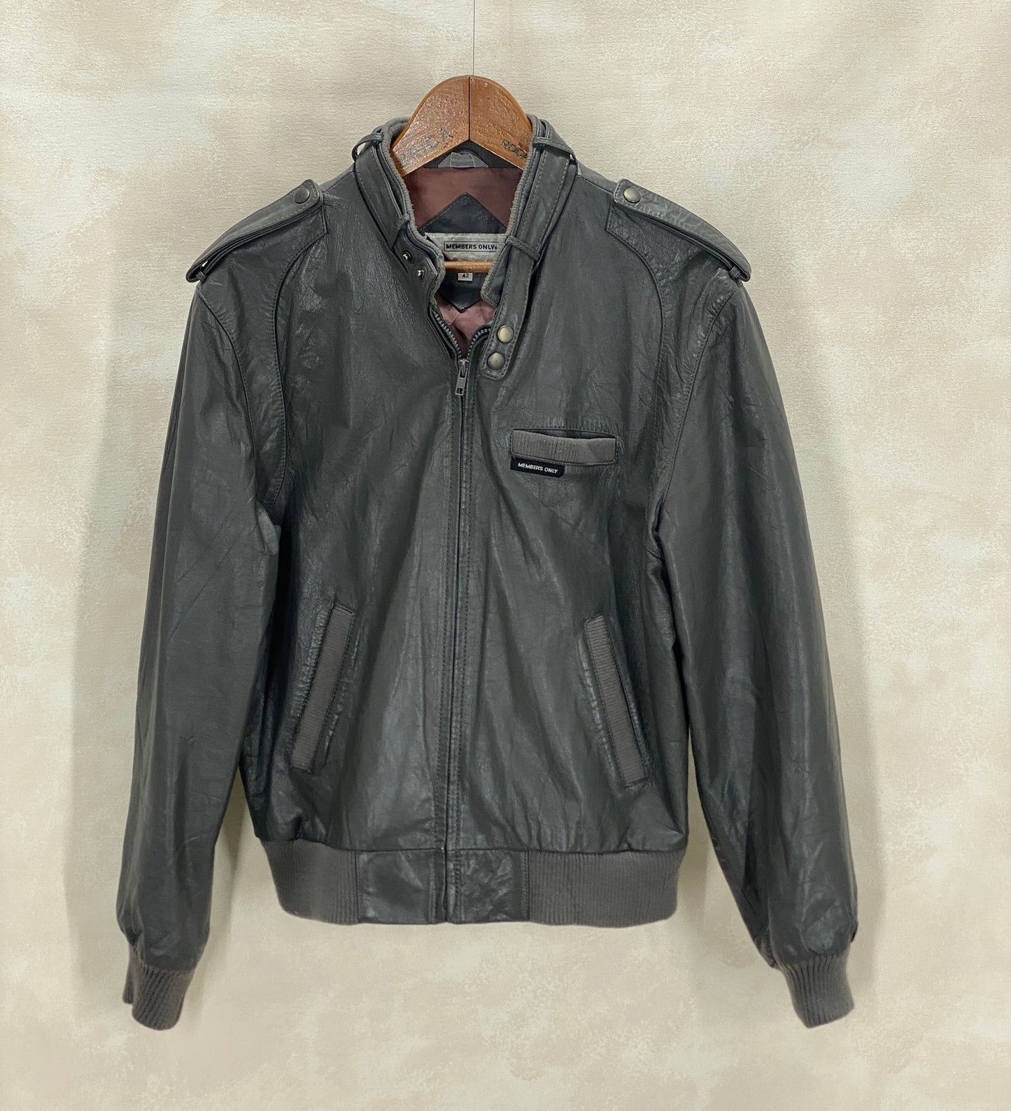 Vintage Grey Leather Members Only Jacket - Size 42 US / 52 EU