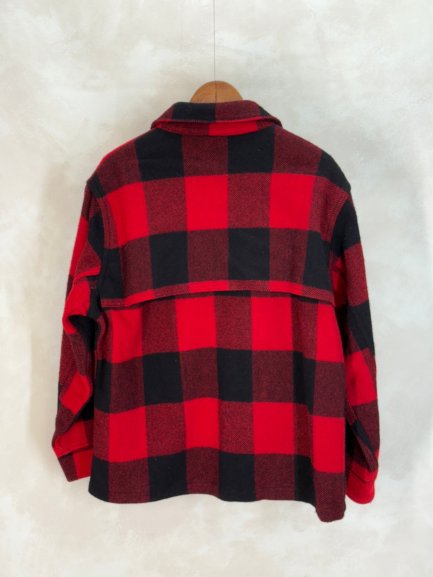 Size XL. Woolrich plaid wool jacket Made in USA